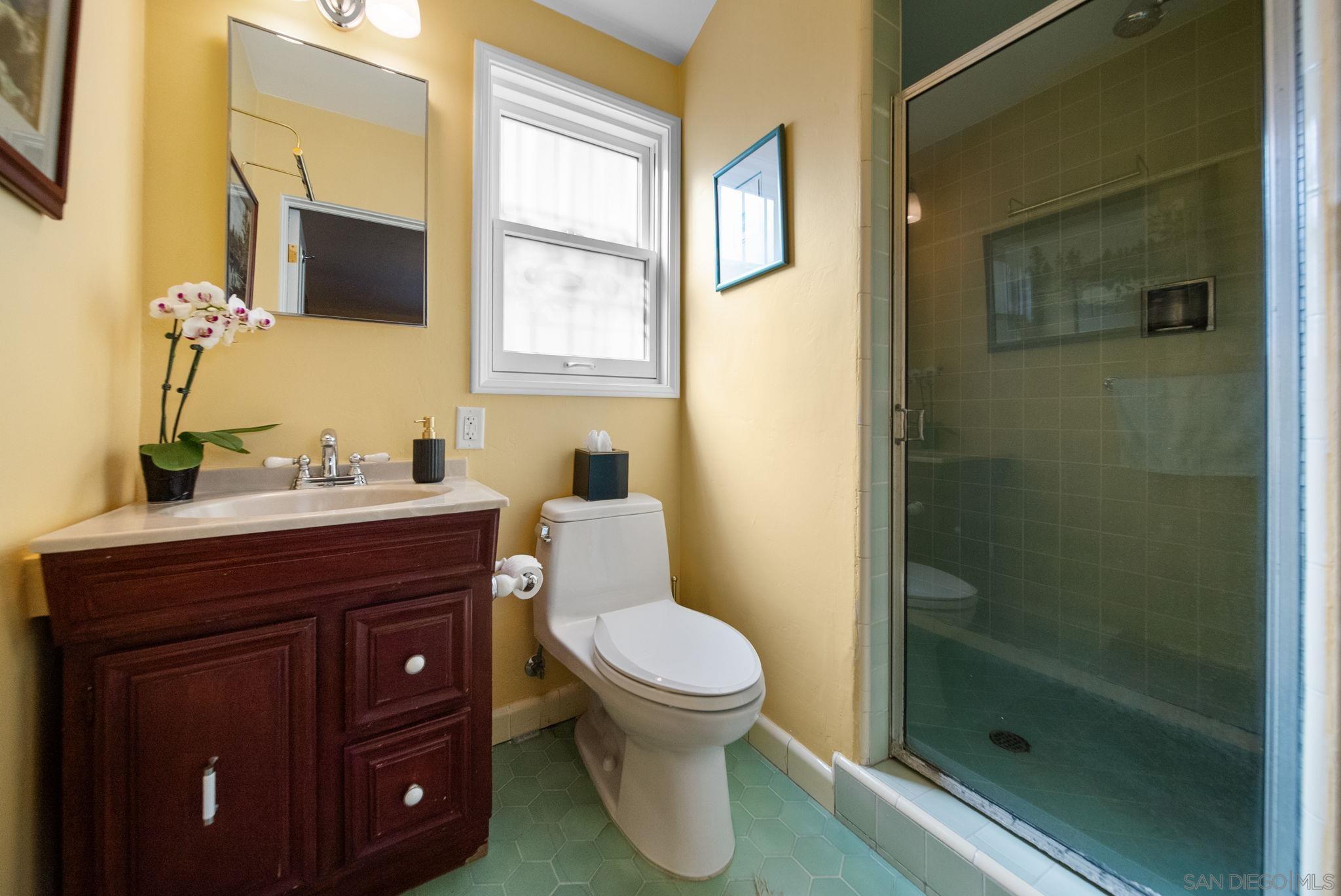 Detail Gallery Image 26 of 43 For 4314  Middlesex Drive, San Diego,  CA 92116 - 6 Beds | 3 Baths