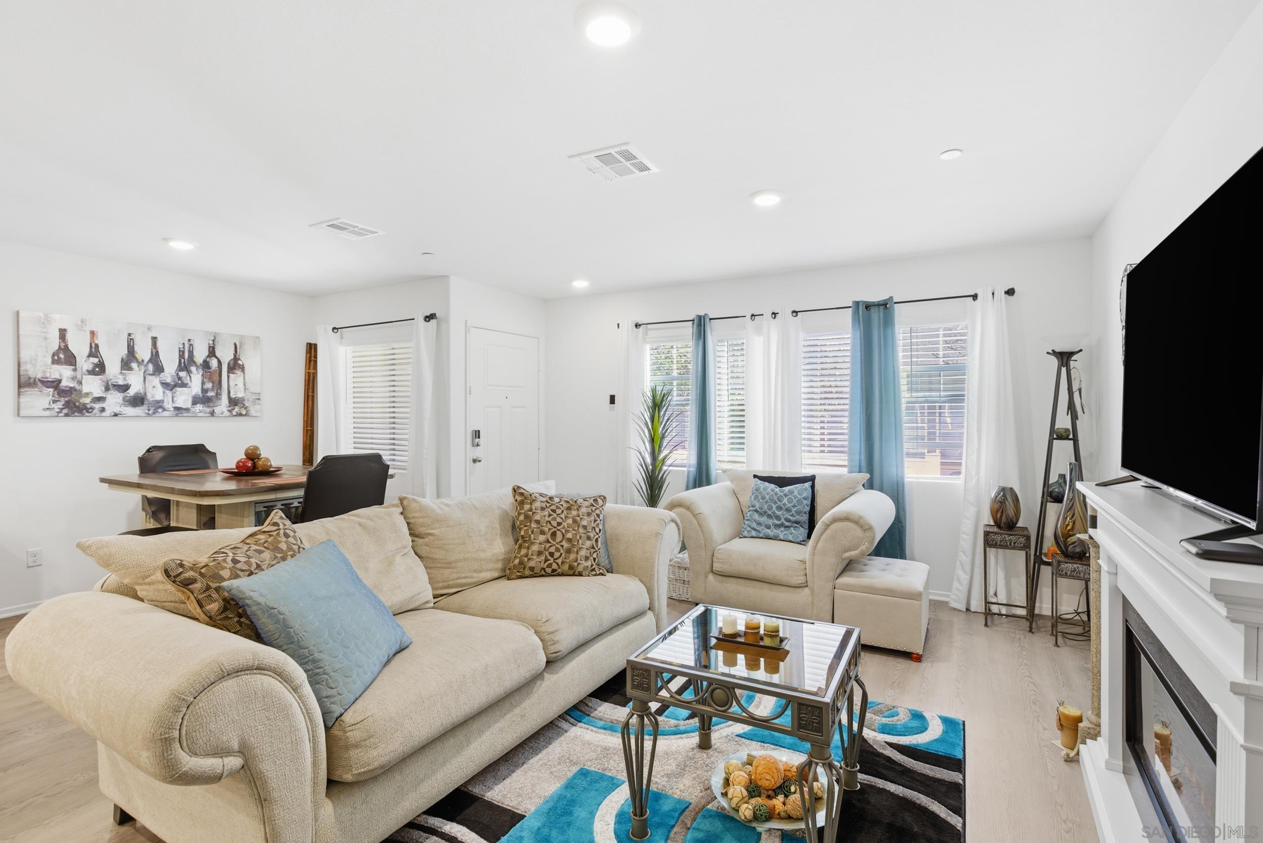 Detail Gallery Image 6 of 42 For 28409  Oriole Way  #1304,  Murrieta,  CA 92563 - 3 Beds | 2/1 Baths