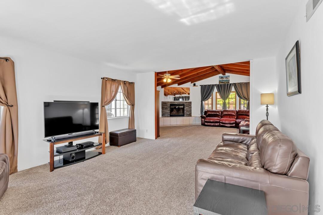 Detail Gallery Image 6 of 35 For 3734  Aqua Park Ct, San Diego,  CA 92154 - 3 Beds | 2 Baths