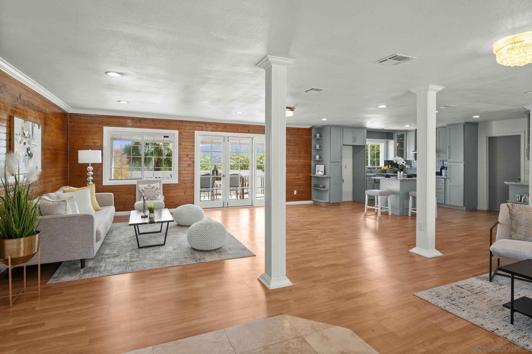 Detail Gallery Image 6 of 64 For 1405  Cuyamaca Ave, Spring Valley,  CA 91977 - 5 Beds | 3 Baths