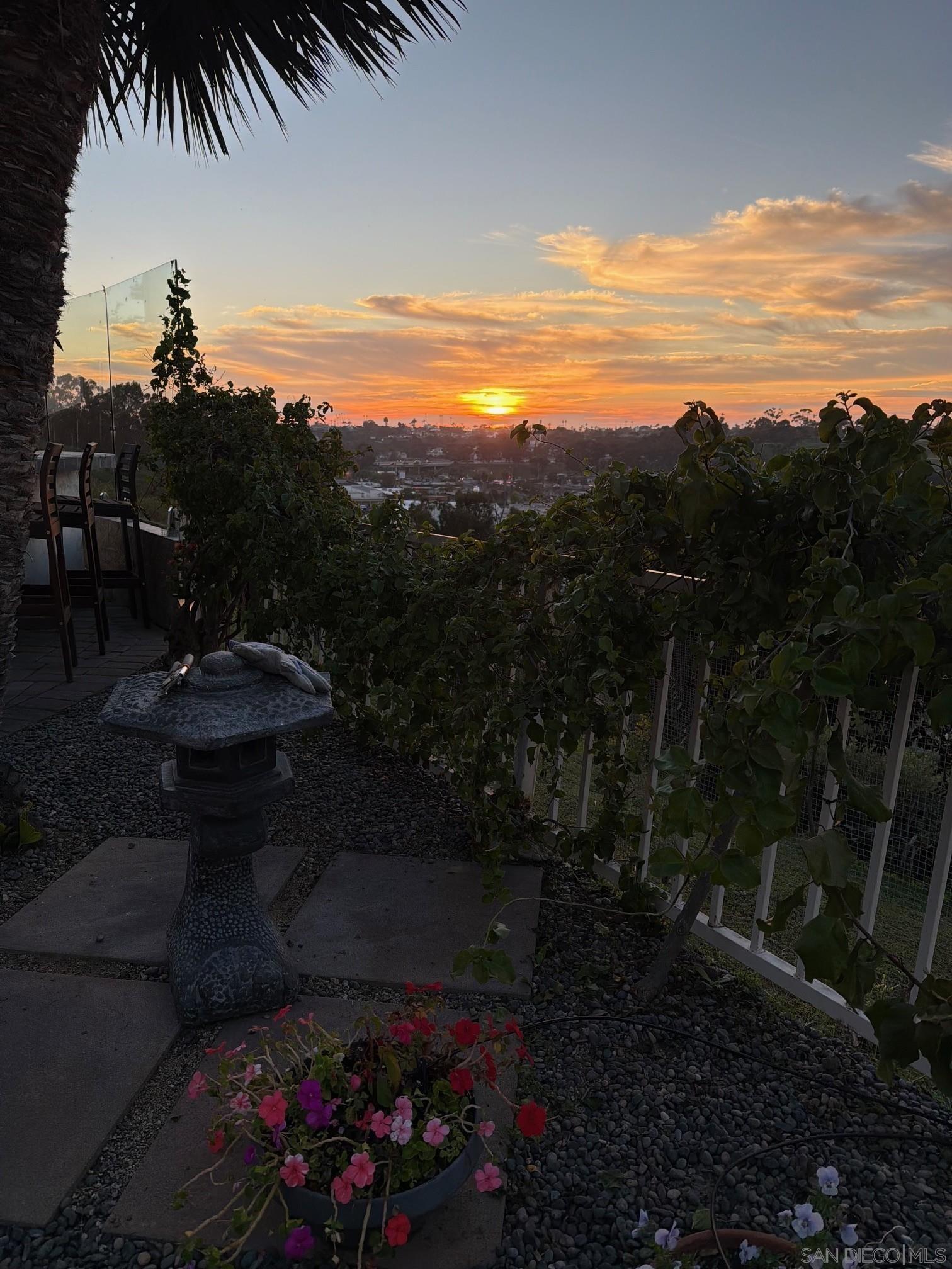 Detail Gallery Image 7 of 35 For 2070  Rue De La Montagne, Oceanside,  CA 92054 - 2 Beds | 2 Baths