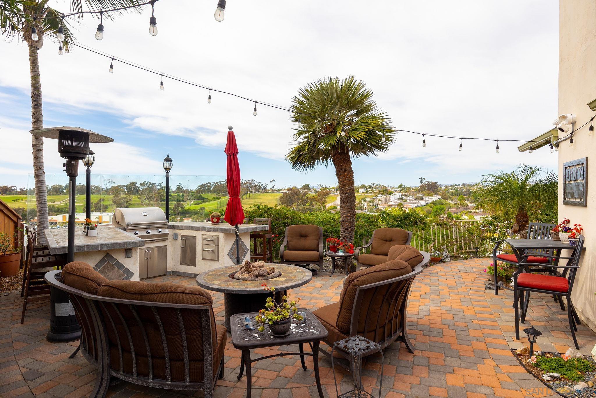 Detail Gallery Image 8 of 35 For 2070  Rue De La Montagne, Oceanside,  CA 92054 - 2 Beds | 2 Baths
