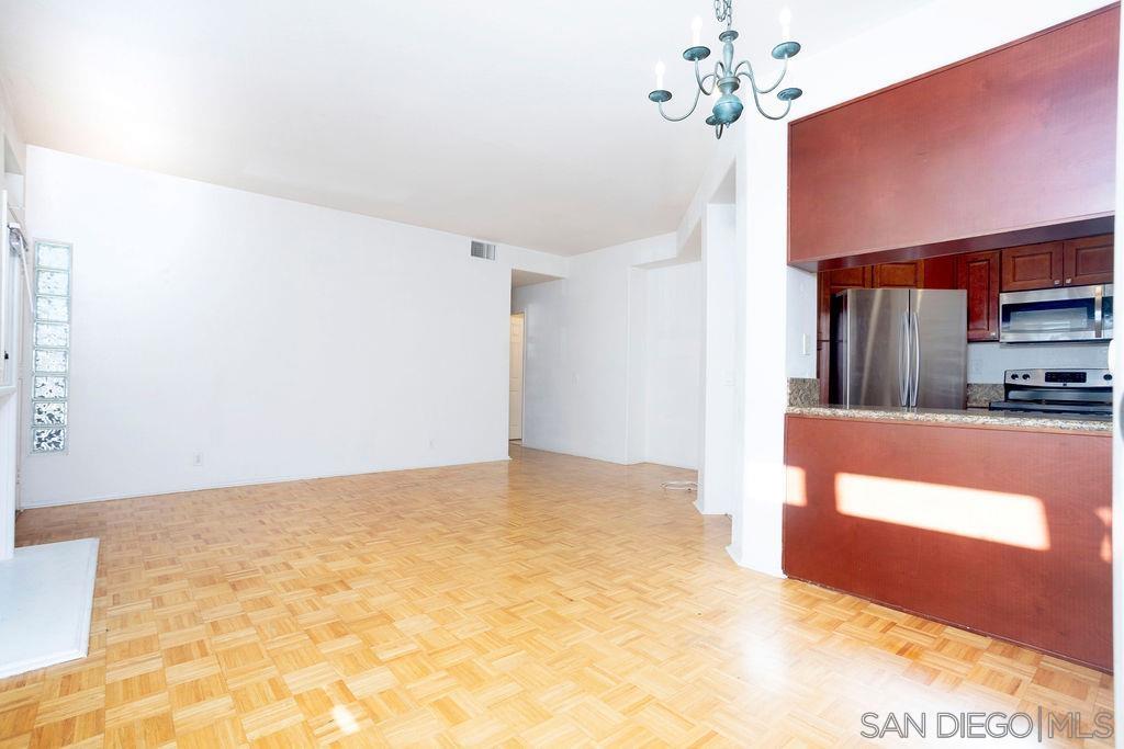 Detail Gallery Image 4 of 27 For 7224  Shoreline Dr  171, San Diego,  CA 92122 - 2 Beds | 2 Baths