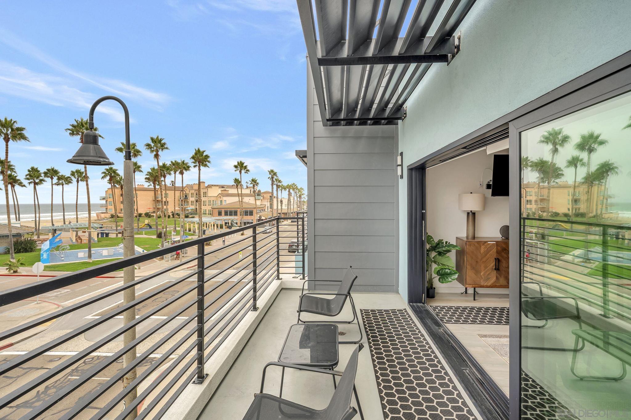 Detail Gallery Image 3 of 44 For 801-809  Seacoast, Imperial Beach,  CA 91932 - 4 Beds | 4 Baths