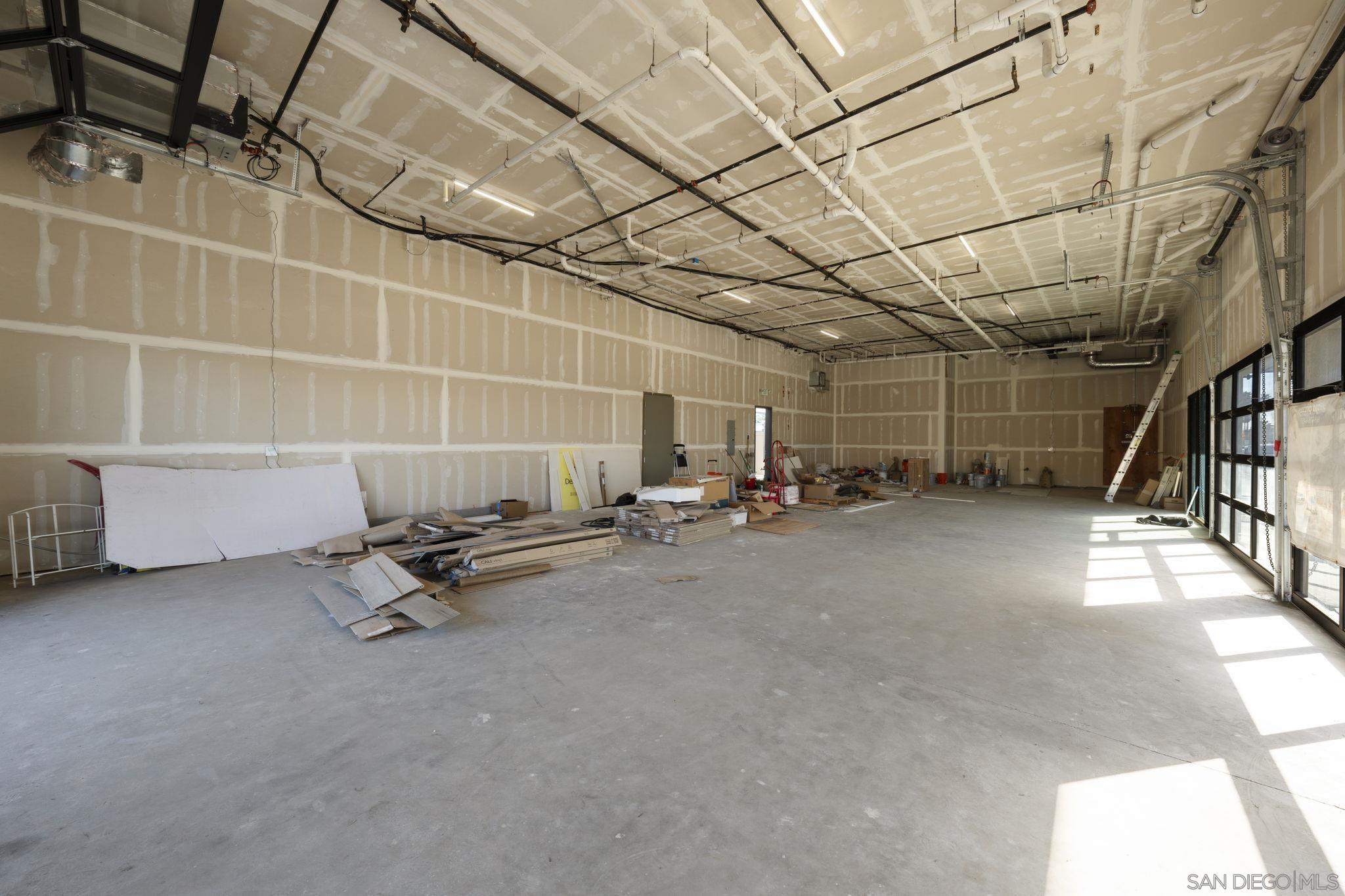 Detail Gallery Image 31 of 44 For 801-809  Seacoast, Imperial Beach,  CA 91932 - 4 Beds | 4 Baths