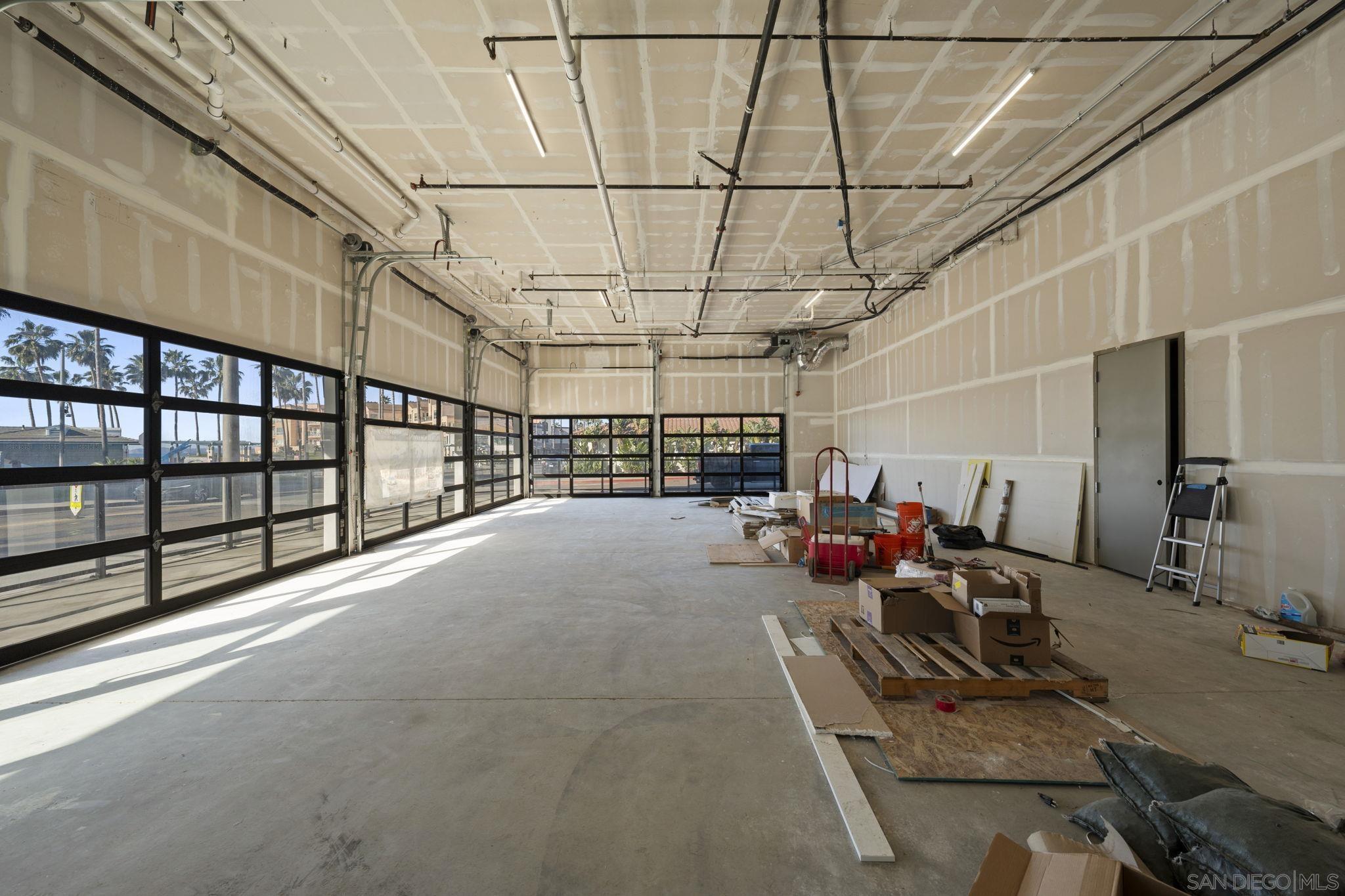 Detail Gallery Image 33 of 44 For 801-809  Seacoast, Imperial Beach,  CA 91932 - 4 Beds | 4 Baths