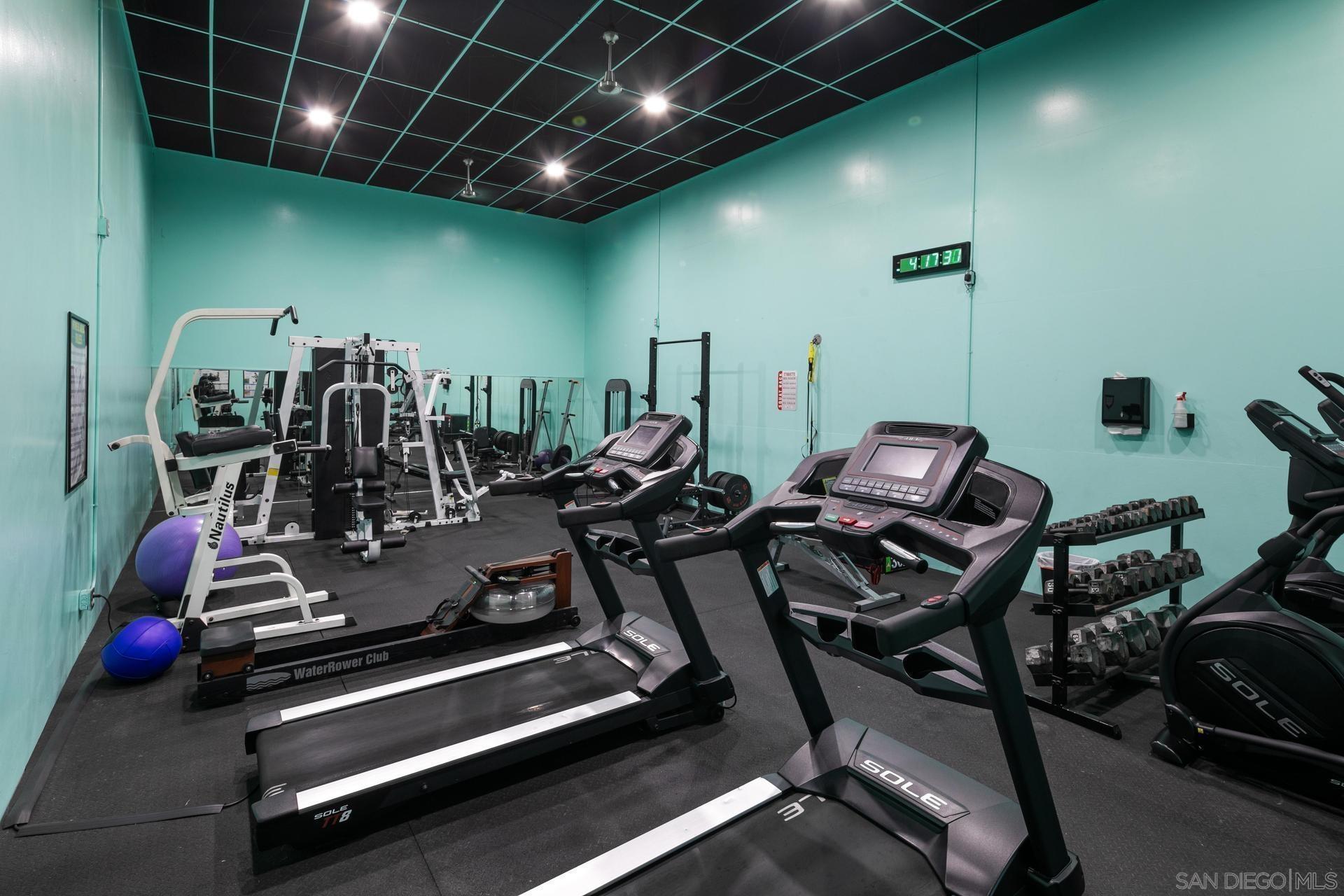 Detail Gallery Image 22 of 35 For 10300  Caminito Cuervo  #52,  San Diego,  CA 92108 - 1 Beds | 1/1 Baths