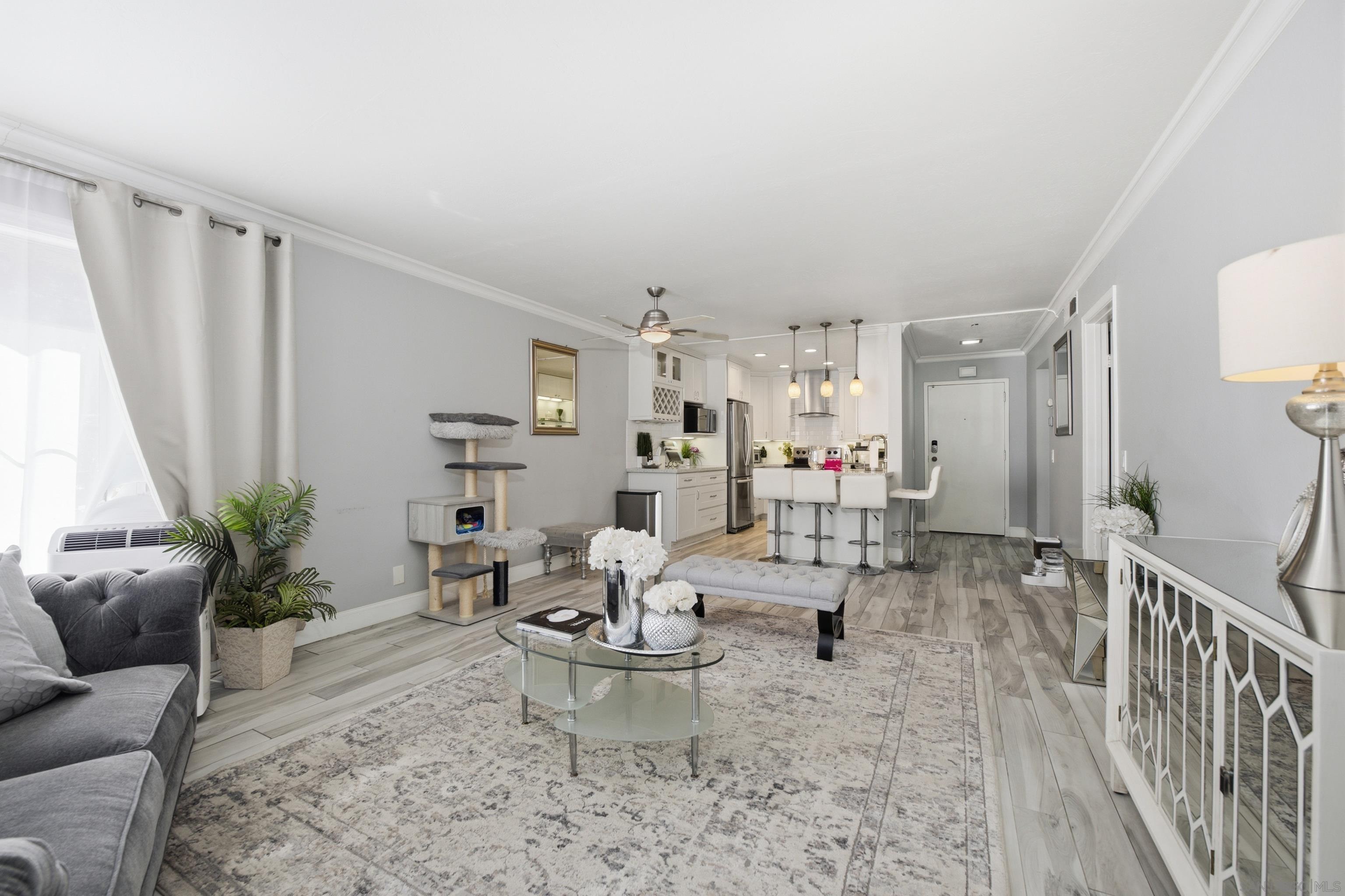 Detail Gallery Image 7 of 35 For 10300  Caminito Cuervo  #52,  San Diego,  CA 92108 - 1 Beds | 1/1 Baths