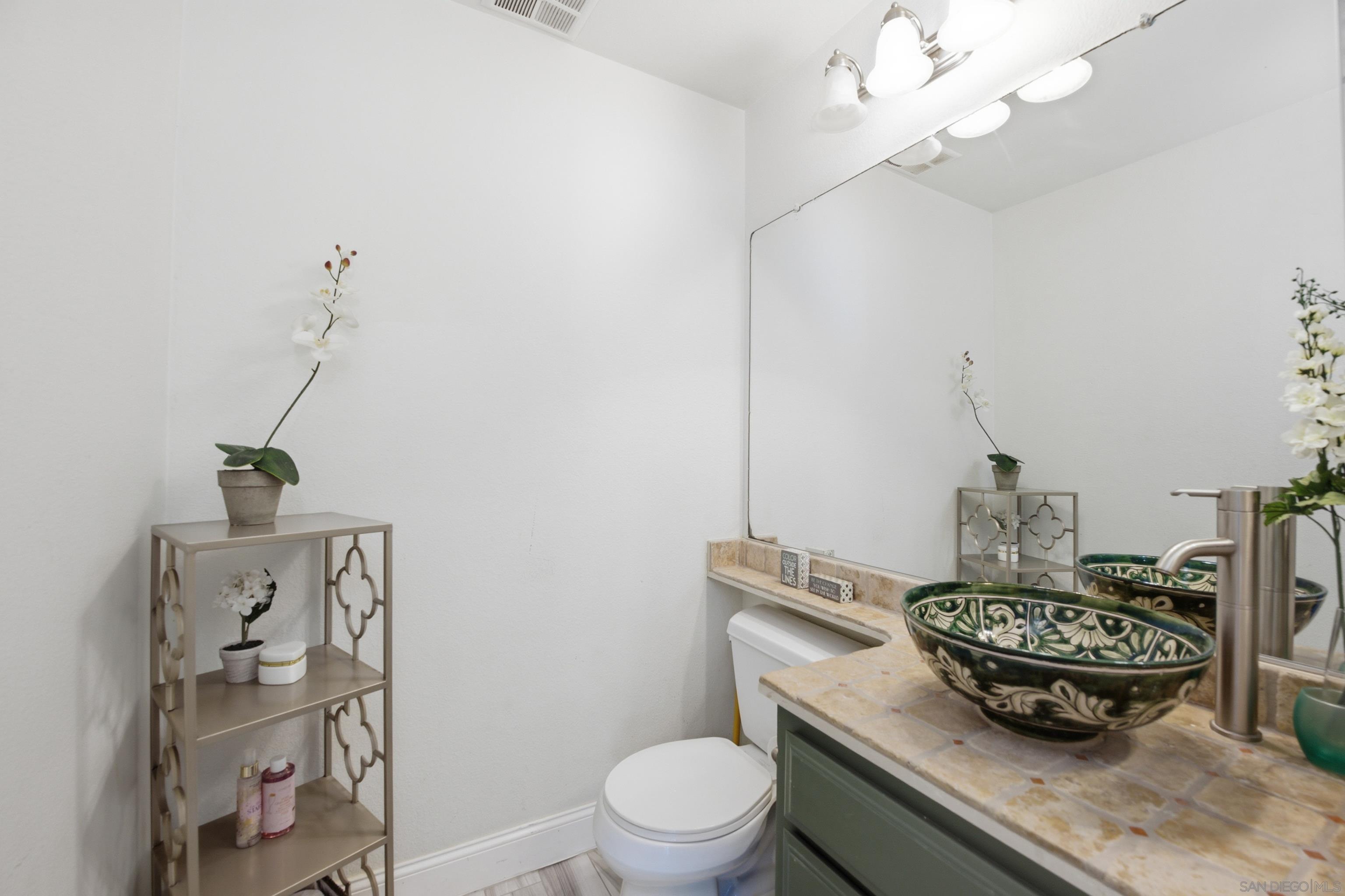 Detail Gallery Image 9 of 35 For 10300  Caminito Cuervo  #52,  San Diego,  CA 92108 - 1 Beds | 1/1 Baths