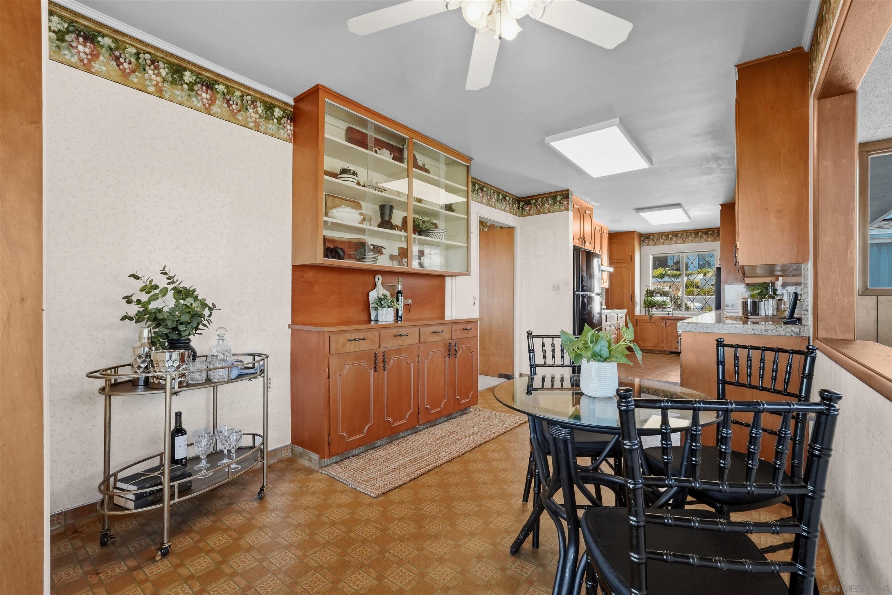 Detail Gallery Image 15 of 41 For 2255  Evergreen St, San Diego,  CA 92106 - 3 Beds | 3 Baths