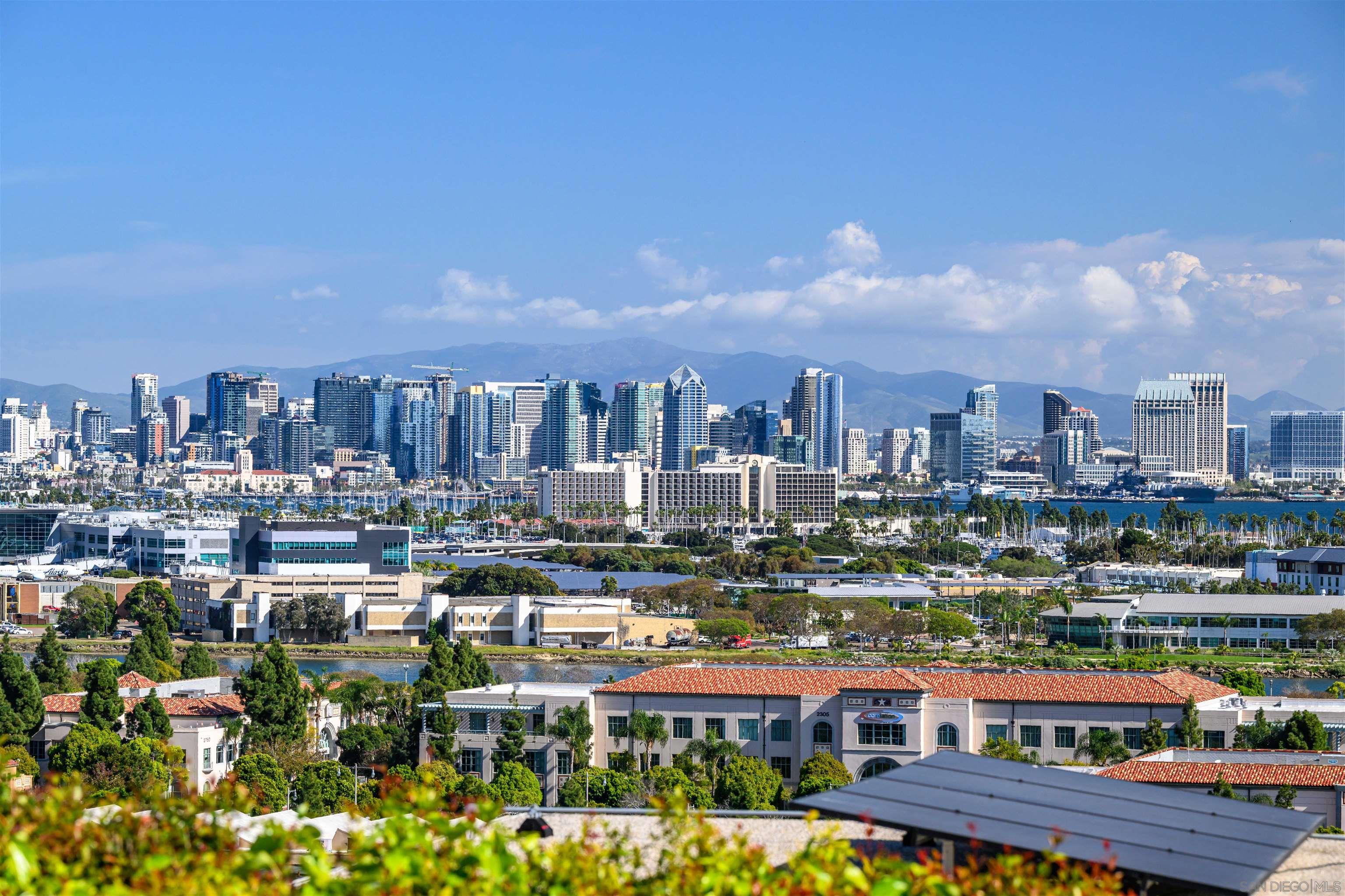 Detail Gallery Image 19 of 41 For 2255  Evergreen St, San Diego,  CA 92106 - 3 Beds | 3 Baths