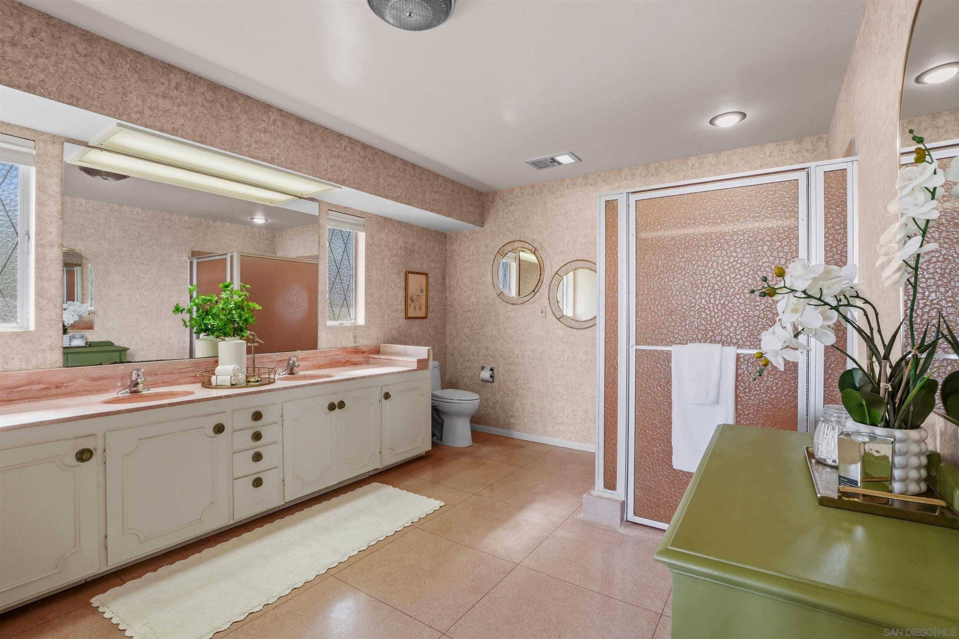 Detail Gallery Image 24 of 41 For 2255  Evergreen St, San Diego,  CA 92106 - 3 Beds | 3 Baths