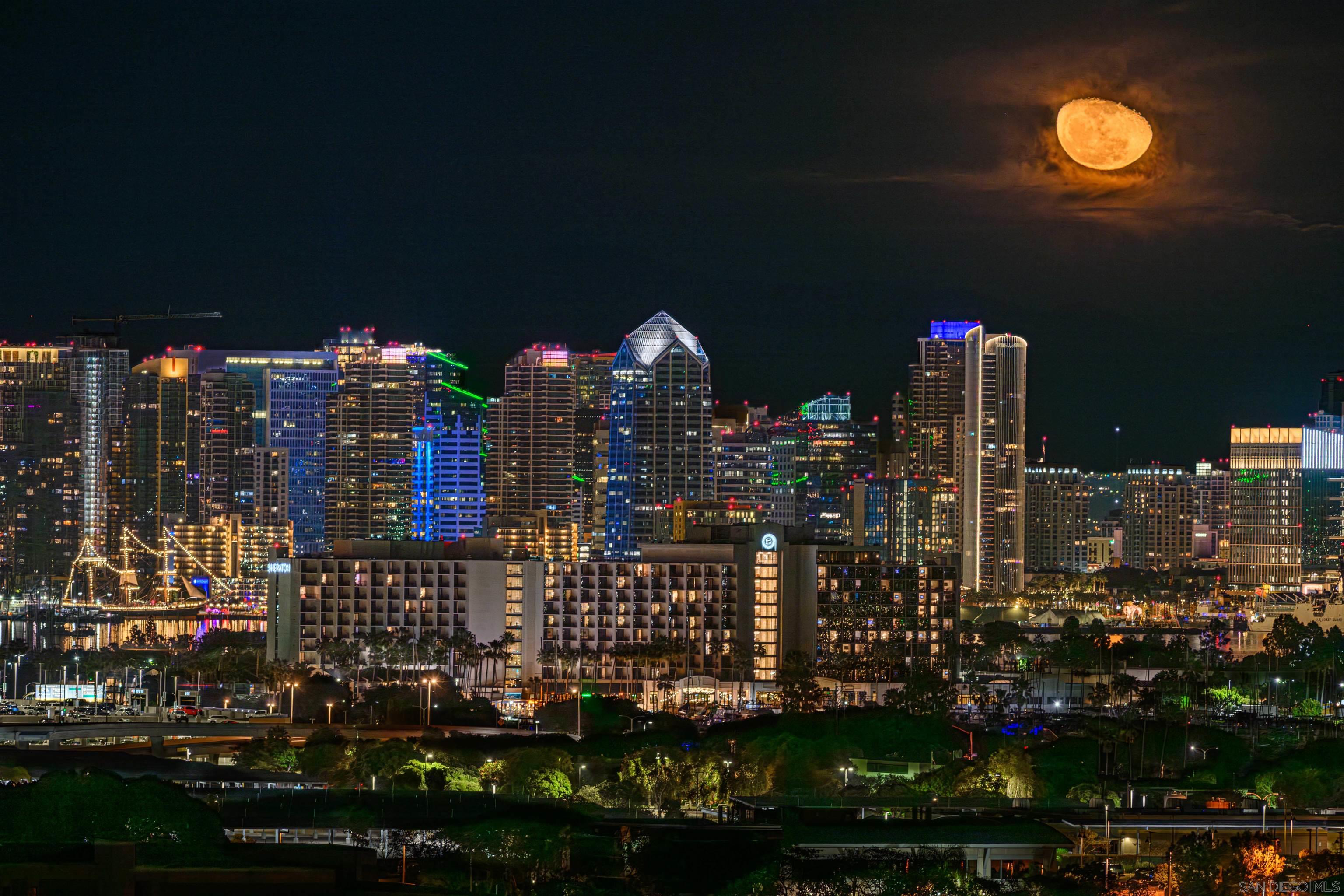 Detail Gallery Image 25 of 41 For 2255  Evergreen St, San Diego,  CA 92106 - 3 Beds | 3 Baths