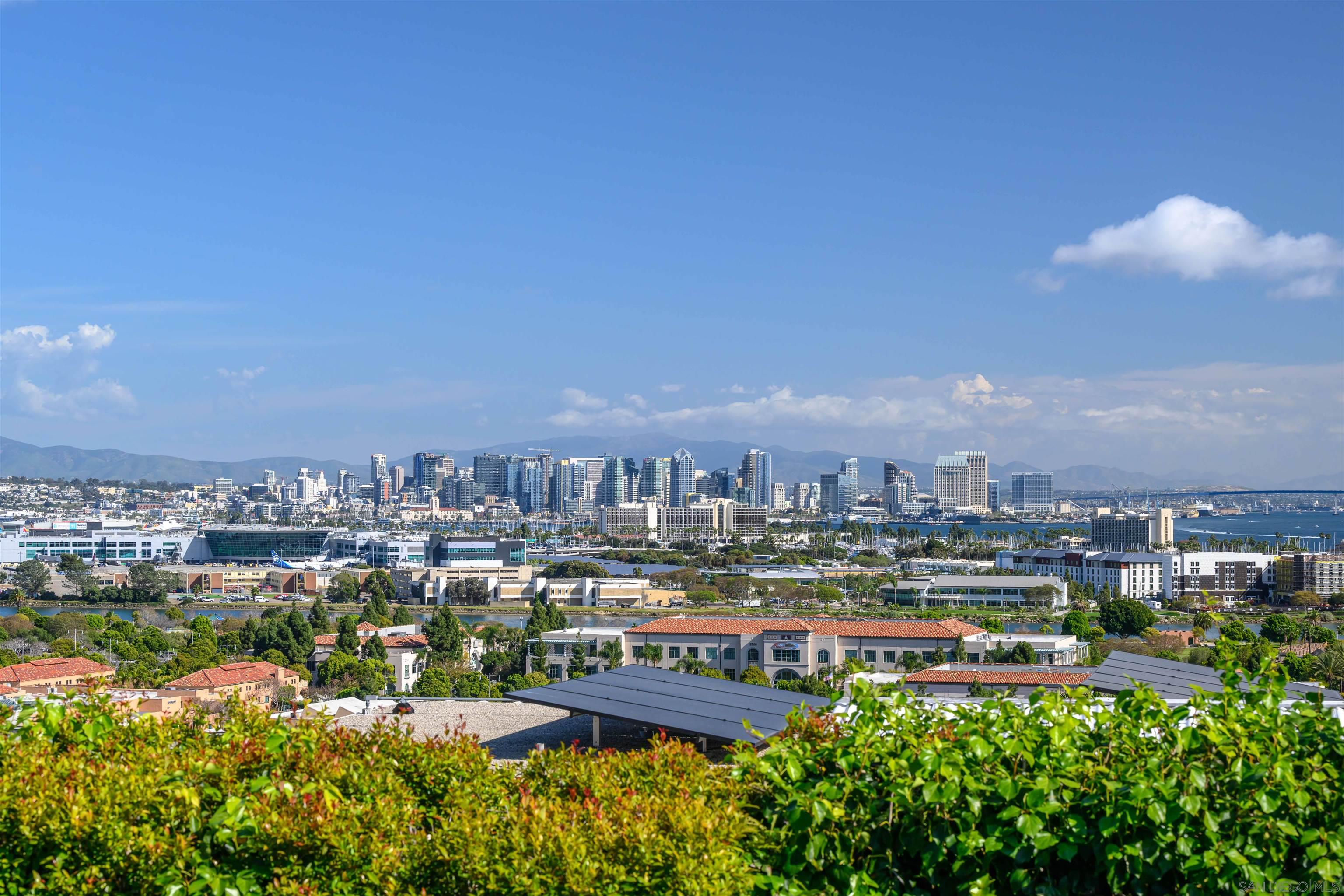 Detail Gallery Image 26 of 41 For 2255  Evergreen St, San Diego,  CA 92106 - 3 Beds | 3 Baths