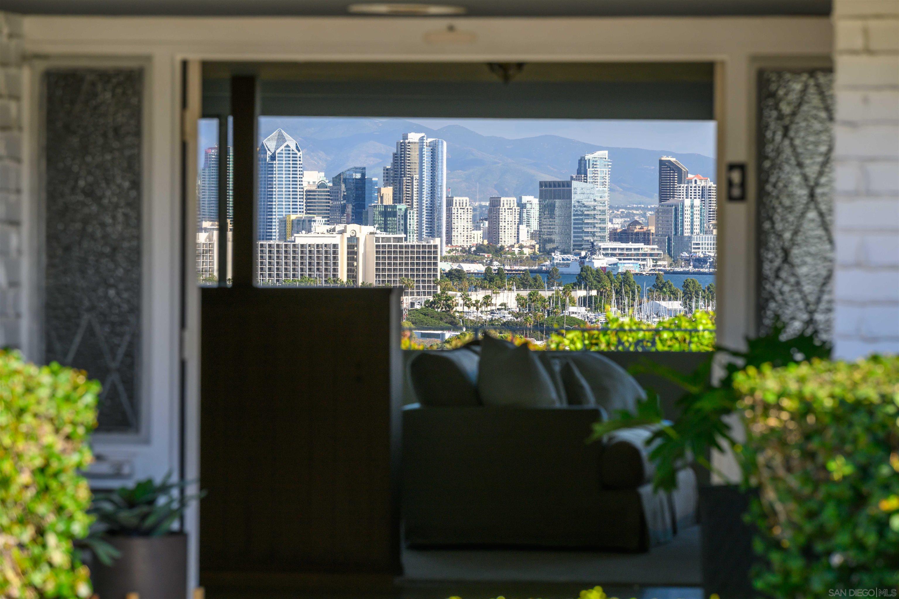 Detail Gallery Image 32 of 41 For 2255  Evergreen St, San Diego,  CA 92106 - 3 Beds | 3 Baths