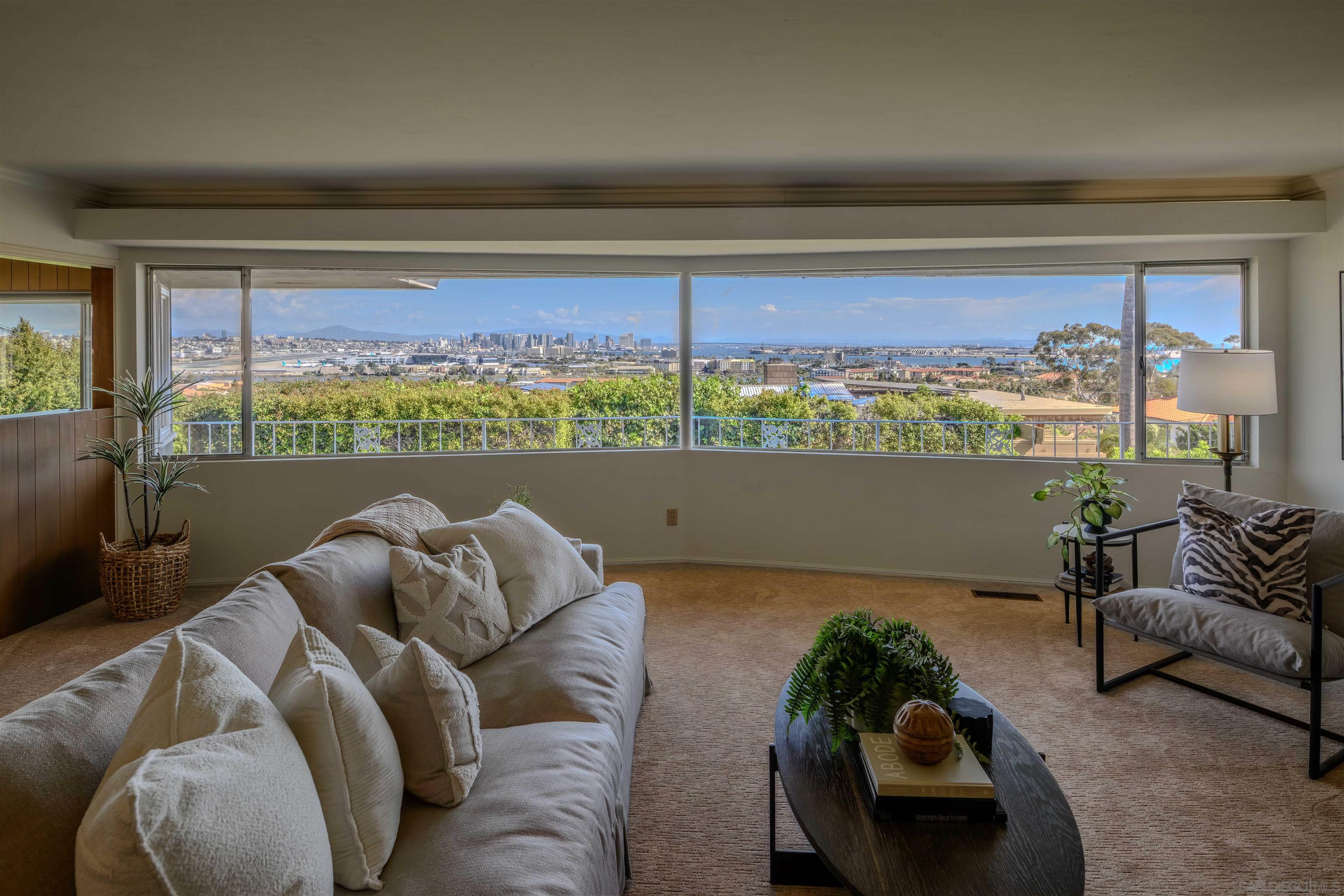 Detail Gallery Image 9 of 41 For 2255  Evergreen St, San Diego,  CA 92106 - 3 Beds | 3 Baths
