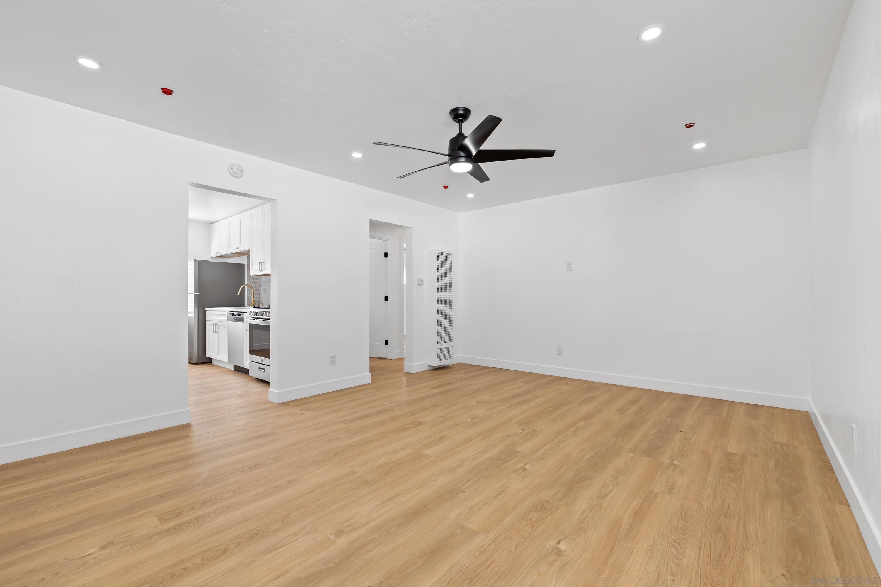 Detail Gallery Image 28 of 61 For 1020-22  15th St, Imperial Beach,  CA 91932 - – Beds | – Baths