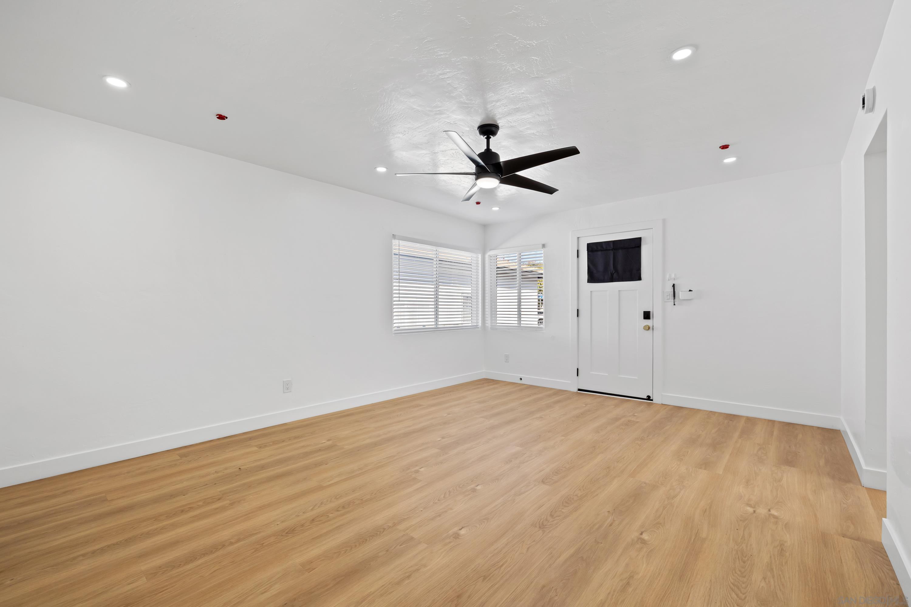 Detail Gallery Image 29 of 61 For 1020-22  15th St, Imperial Beach,  CA 91932 - – Beds | – Baths