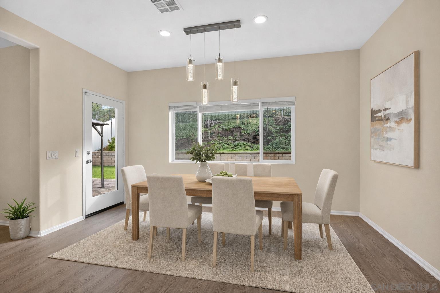 Detail Gallery Image 6 of 31 For 35875  Esperia Way, Fallbrook,  CA 92028 - 4 Beds | 3 Baths