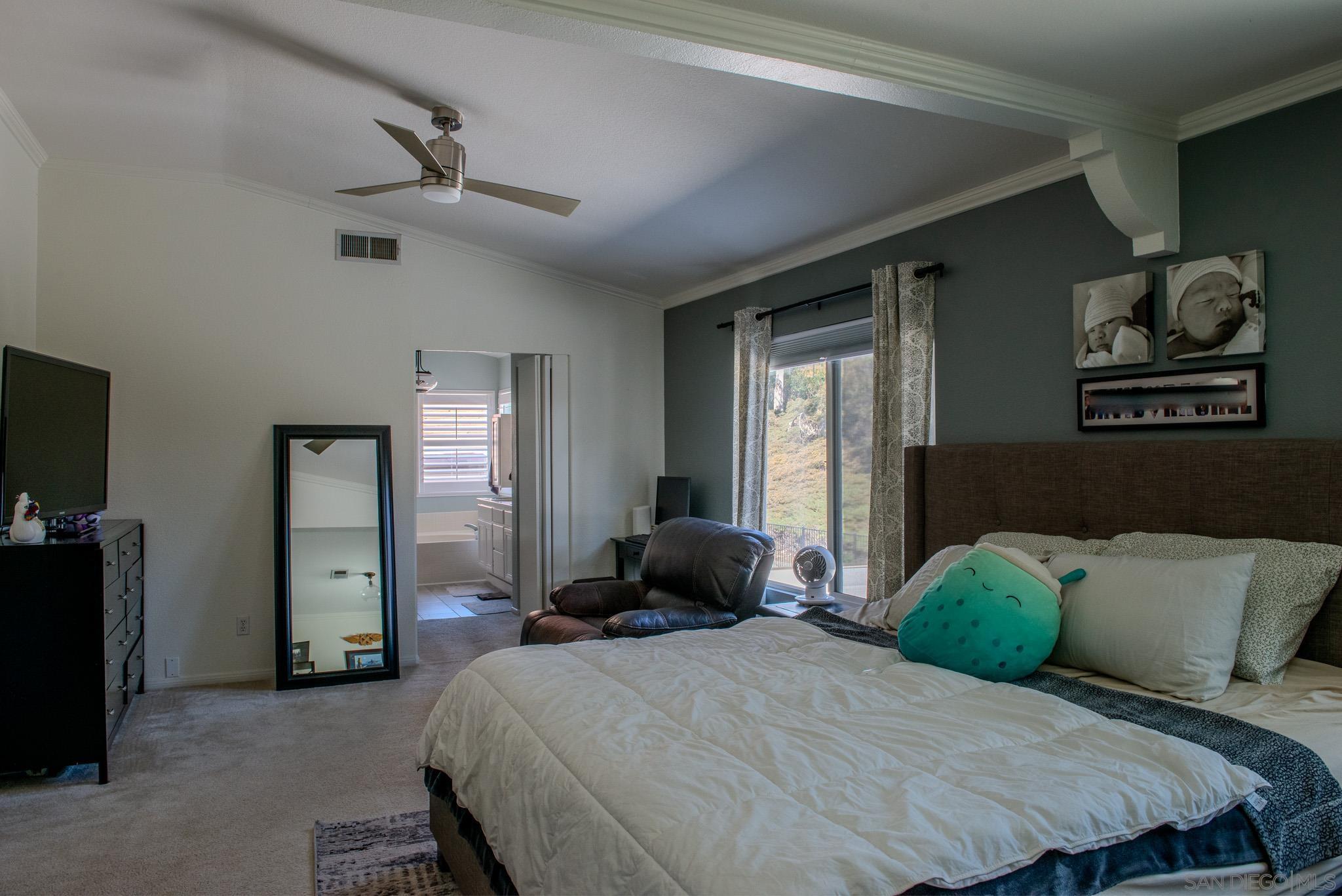 Detail Gallery Image 25 of 45 For 1129  Quinto Creek Pl, Chula Vista,  CA 91913 - 4 Beds | 3/1 Baths