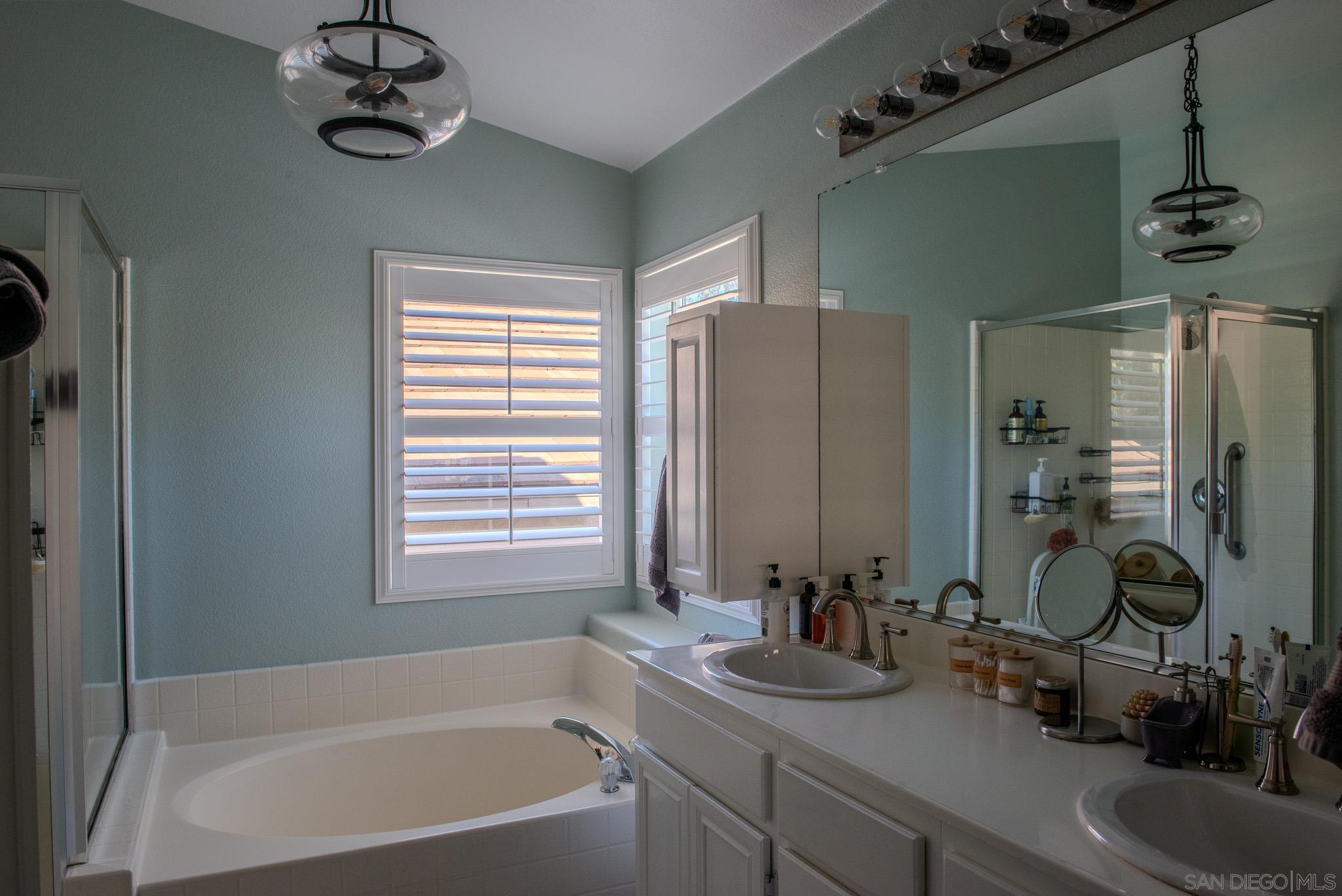 Detail Gallery Image 27 of 48 For 1129  Quinto Creek Pl, Chula Vista,  CA 91913 - 4 Beds | 3/1 Baths