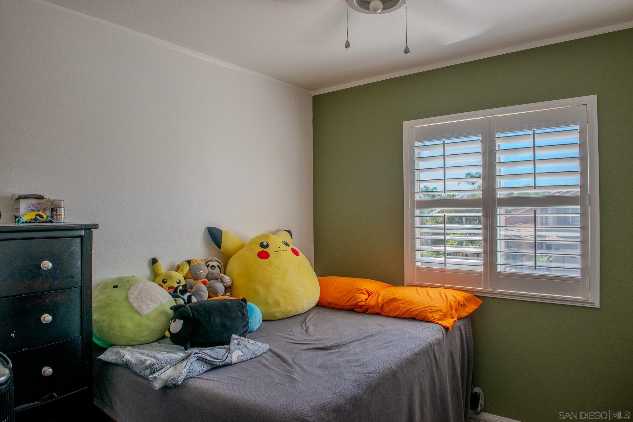 Detail Gallery Image 30 of 45 For 1129  Quinto Creek Pl, Chula Vista,  CA 91913 - 4 Beds | 3/1 Baths