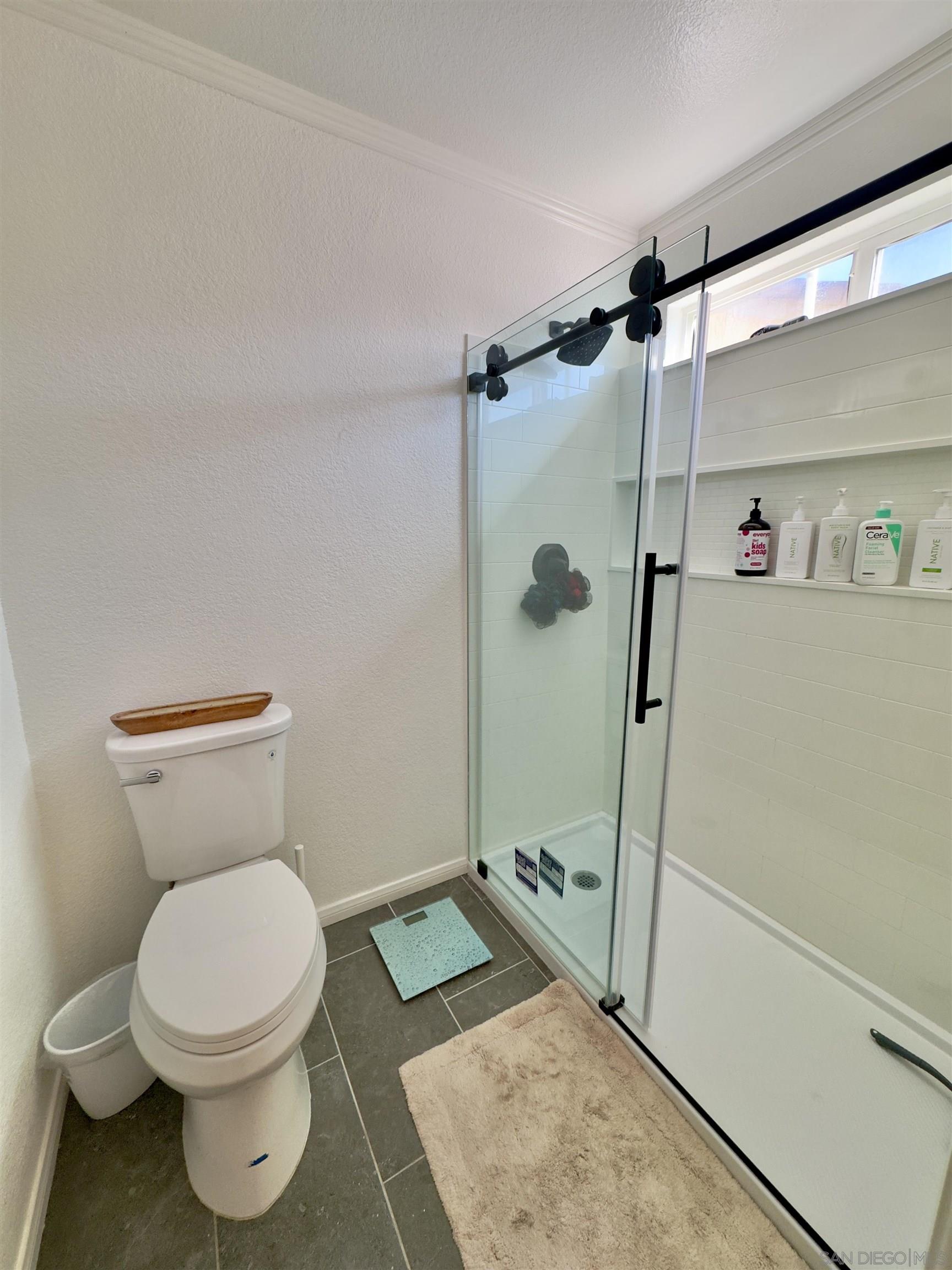 Detail Gallery Image 34 of 48 For 1129  Quinto Creek Pl, Chula Vista,  CA 91913 - 4 Beds | 3/1 Baths