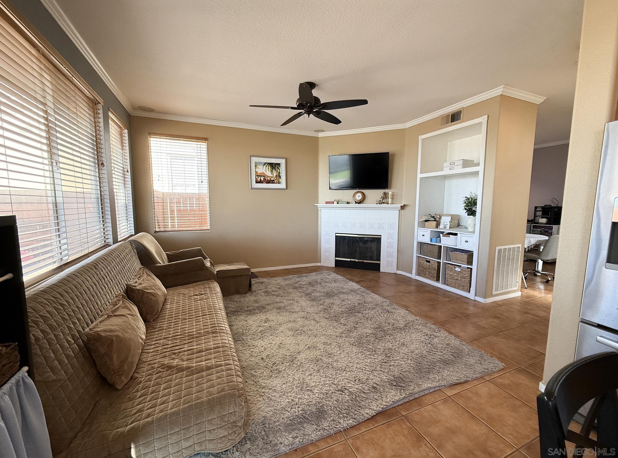 Detail Gallery Image 15 of 25 For 700  Rocking Horse Dr, Chula Vista,  CA 91914 - 3 Beds | 2/1 Baths