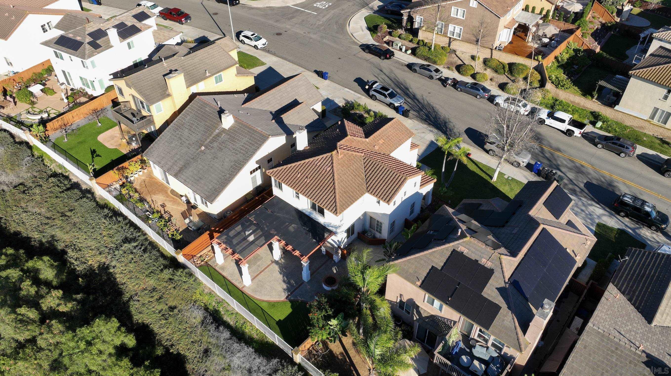 Detail Gallery Image 3 of 25 For 700  Rocking Horse Dr, Chula Vista,  CA 91914 - 3 Beds | 2/1 Baths