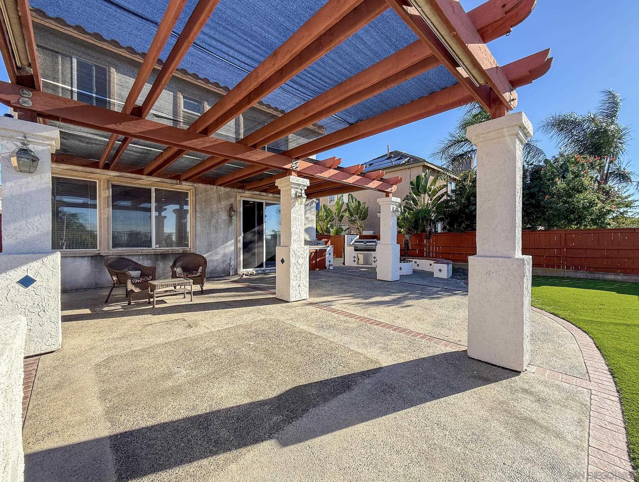 Detail Gallery Image 6 of 25 For 700  Rocking Horse Dr, Chula Vista,  CA 91914 - 3 Beds | 2/1 Baths