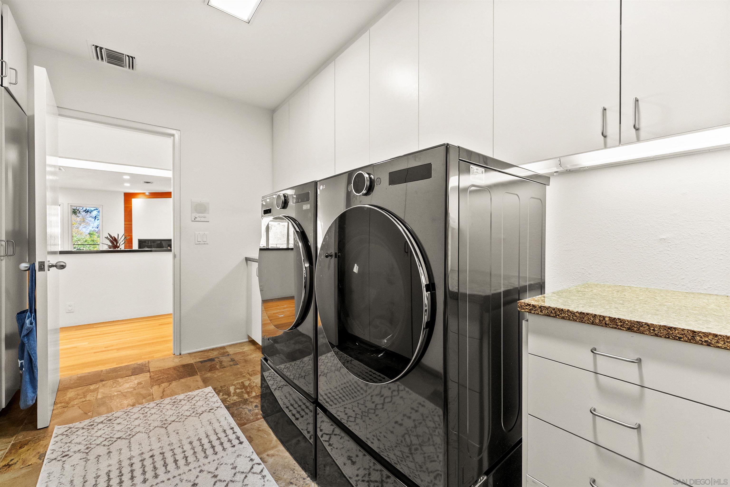 Detail Gallery Image 31 of 69 For 5491  Calzada Del Bosque, Rancho Santa Fe,  CA 92067 - 4 Beds | 3/1 Baths