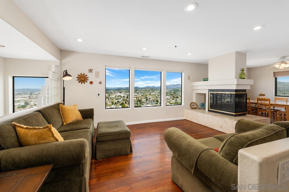 Detail Gallery Image 13 of 57 For 1216  Merritt Dr, El Cajon,  CA 92020 - 3 Beds | 3 Baths