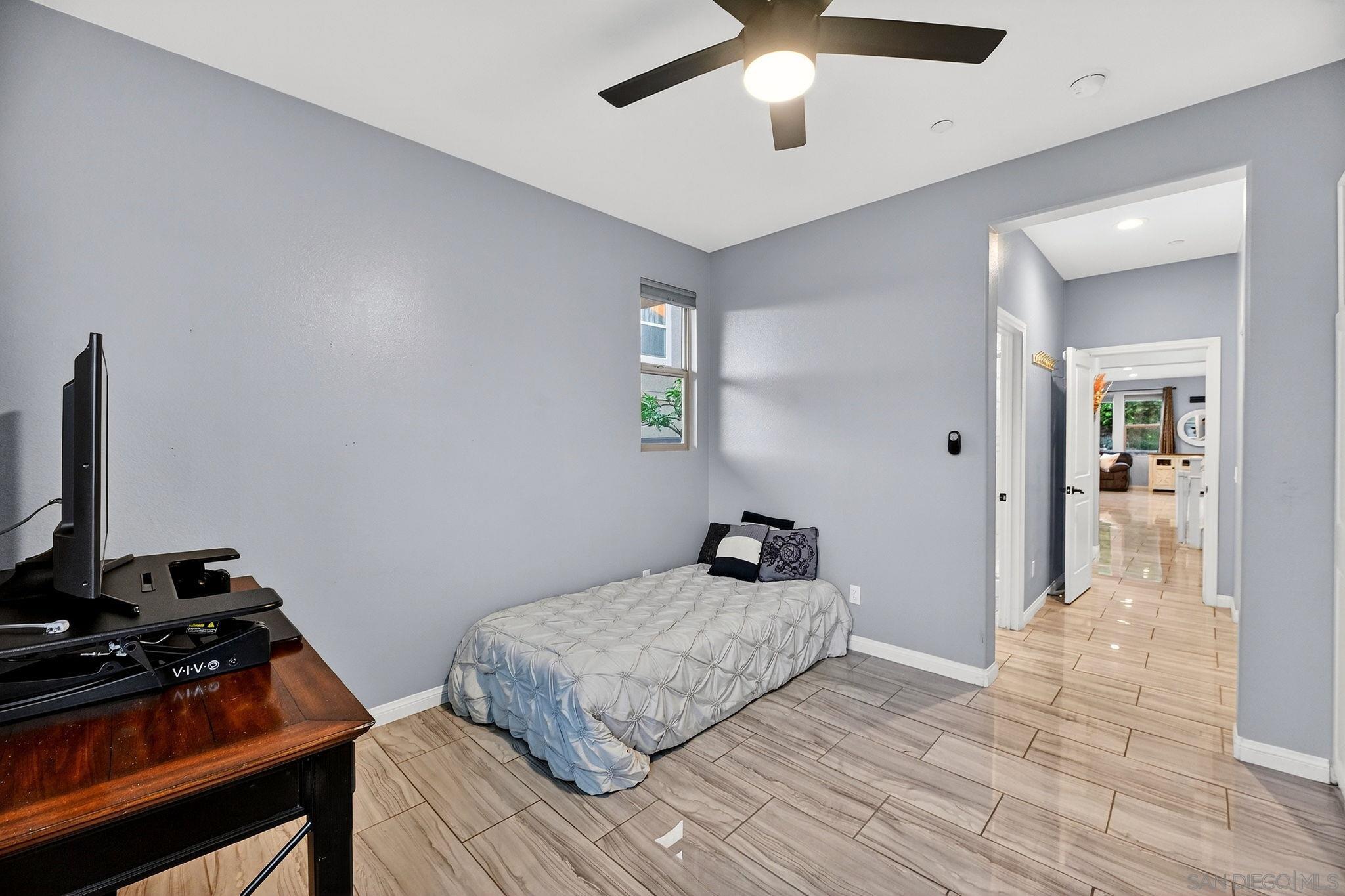 Detail Gallery Image 24 of 49 For 971  Camino Levante, Chula Vista,  CA 91913 - 5 Beds | 3/1 Baths