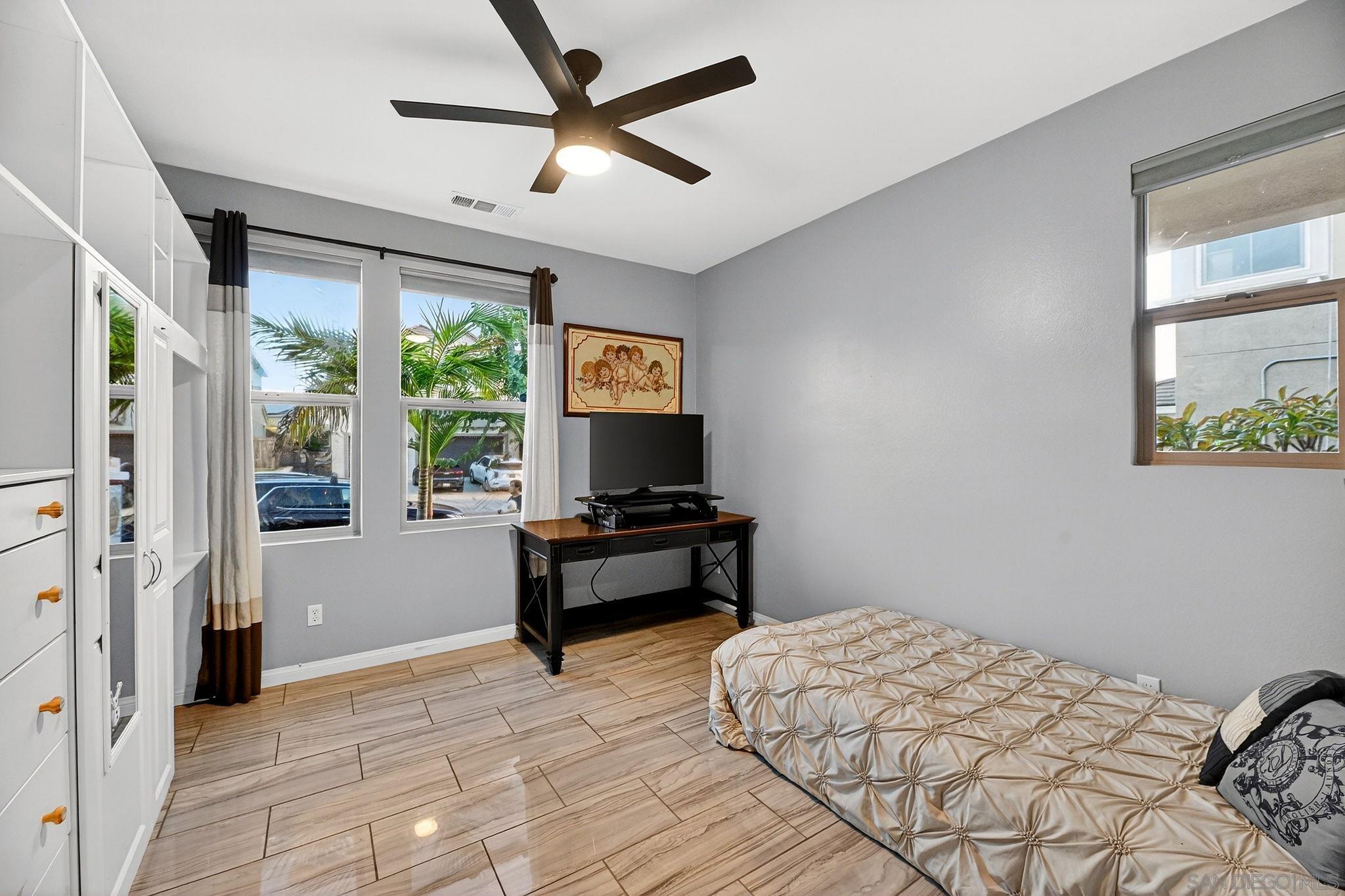 Detail Gallery Image 25 of 49 For 971  Camino Levante, Chula Vista,  CA 91913 - 5 Beds | 3/1 Baths