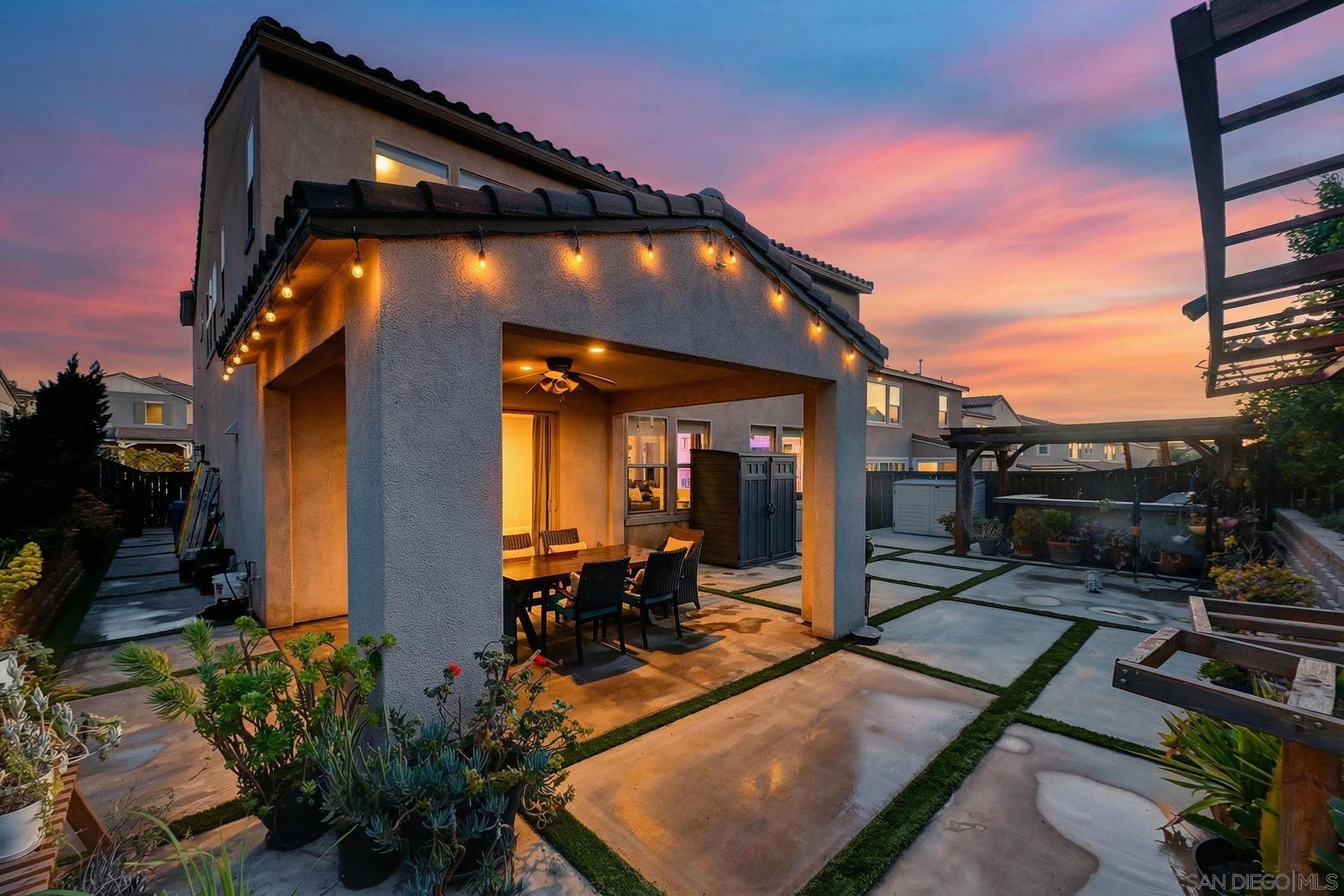 Detail Gallery Image 35 of 49 For 971  Camino Levante, Chula Vista,  CA 91913 - 5 Beds | 3/1 Baths