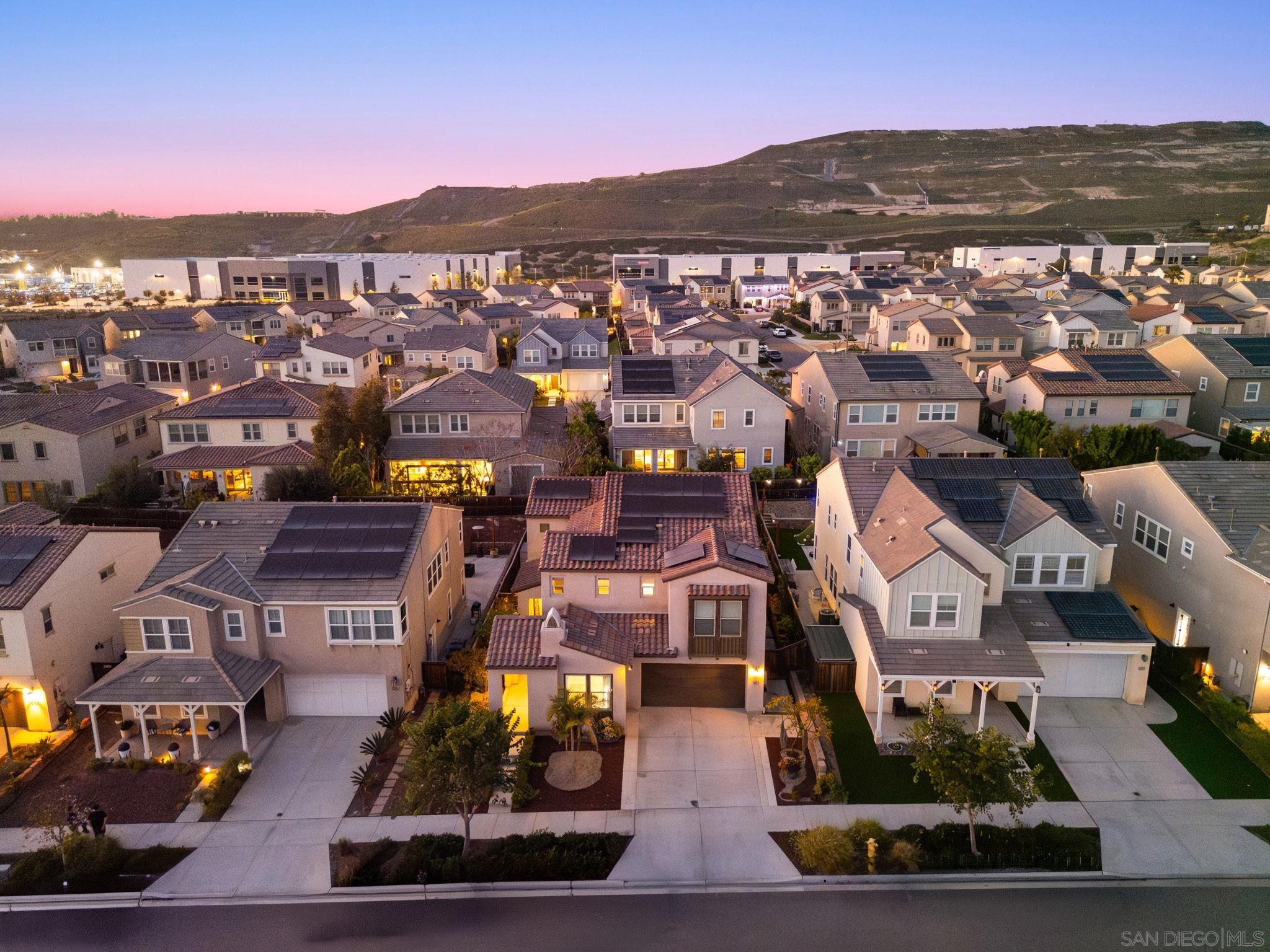 Detail Gallery Image 40 of 49 For 971  Camino Levante, Chula Vista,  CA 91913 - 5 Beds | 3/1 Baths