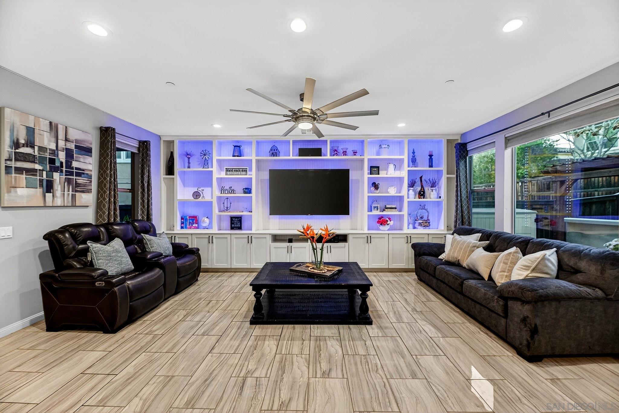 Detail Gallery Image 6 of 49 For 971  Camino Levante, Chula Vista,  CA 91913 - 5 Beds | 3/1 Baths