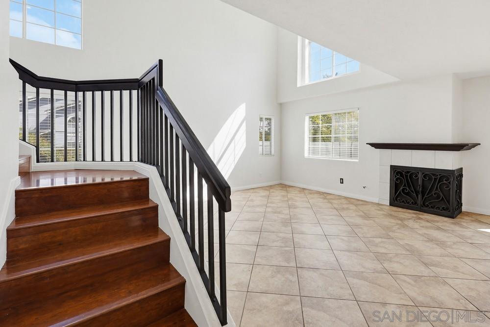 Detail Gallery Image 13 of 48 For 12875  Carriage Heights Way, Poway,  CA 92064 - 3 Beds | 2/1 Baths