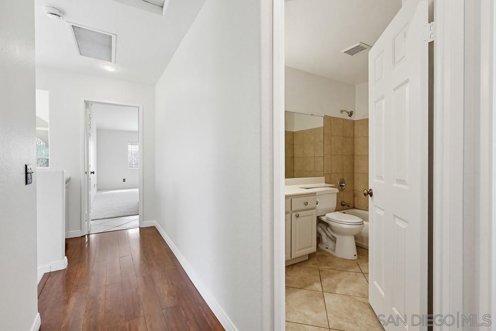 Detail Gallery Image 24 of 48 For 12875  Carriage Heights Way, Poway,  CA 92064 - 3 Beds | 2/1 Baths