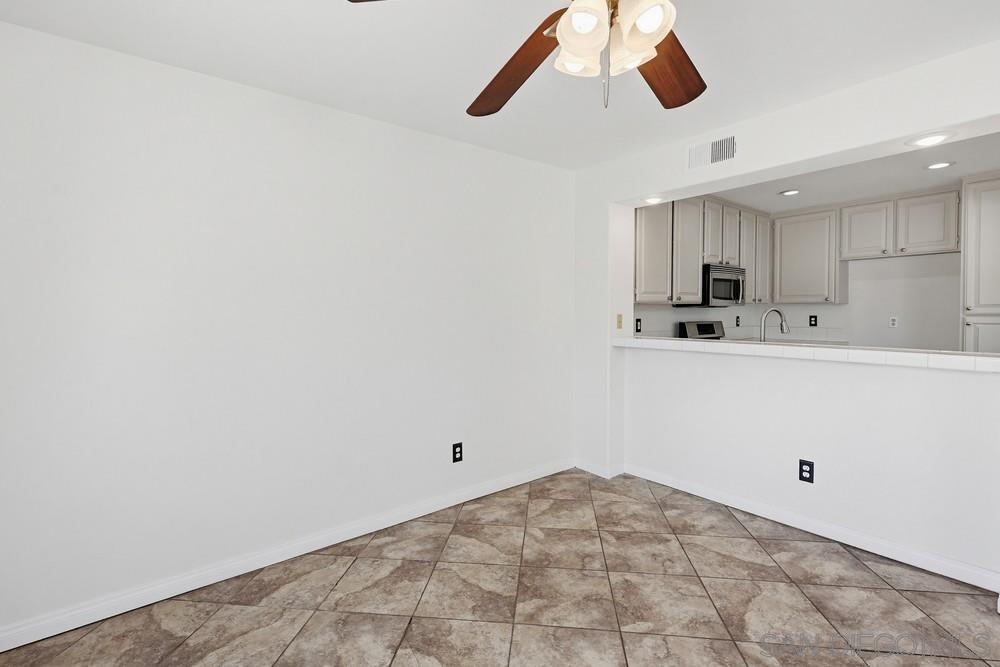 Detail Gallery Image 36 of 48 For 12875  Carriage Heights Way, Poway,  CA 92064 - 3 Beds | 2/1 Baths