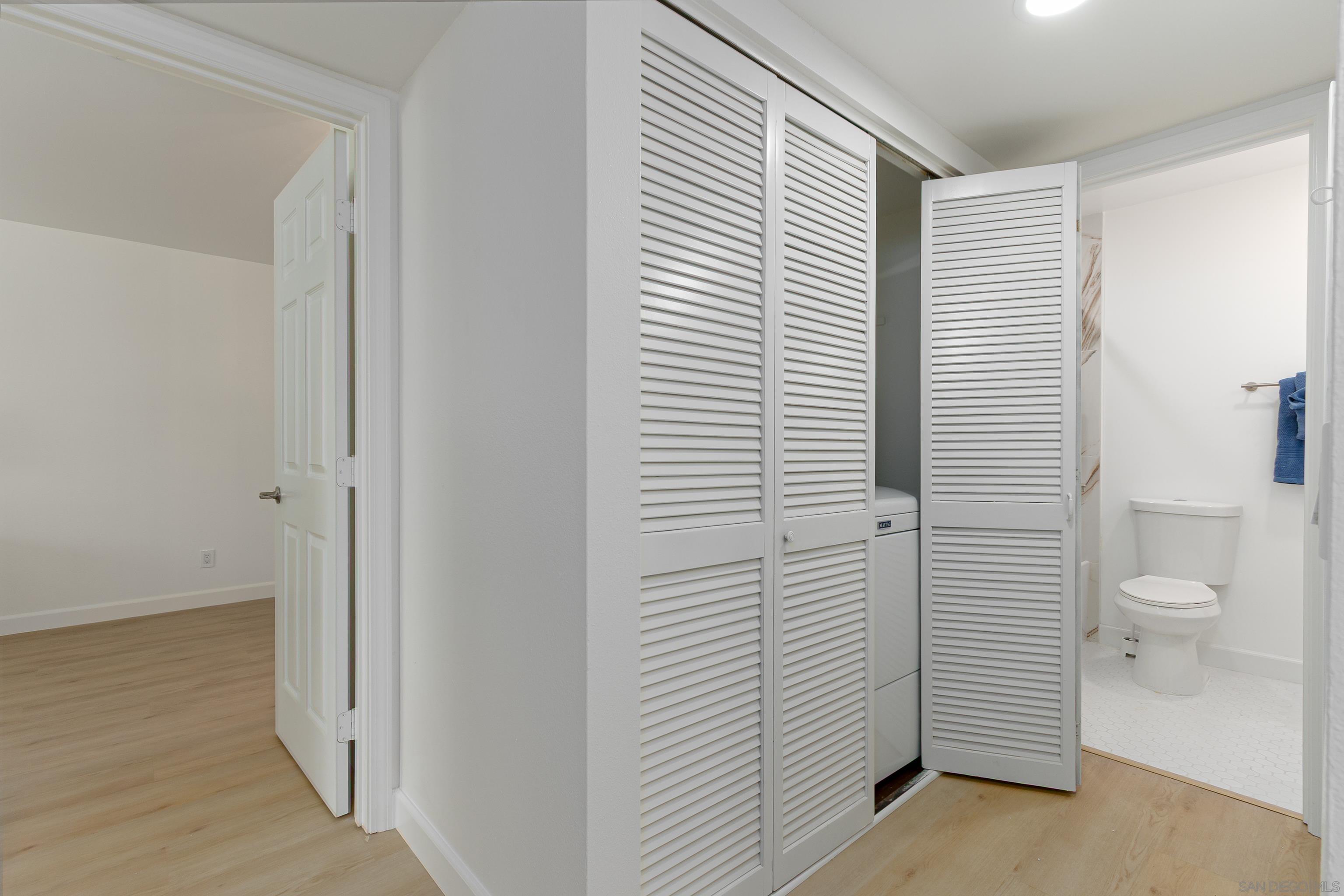 Detail Gallery Image 21 of 29 For 359 N Melrose Drive H, Vista,  CA 92083 - 2 Beds | 2 Baths