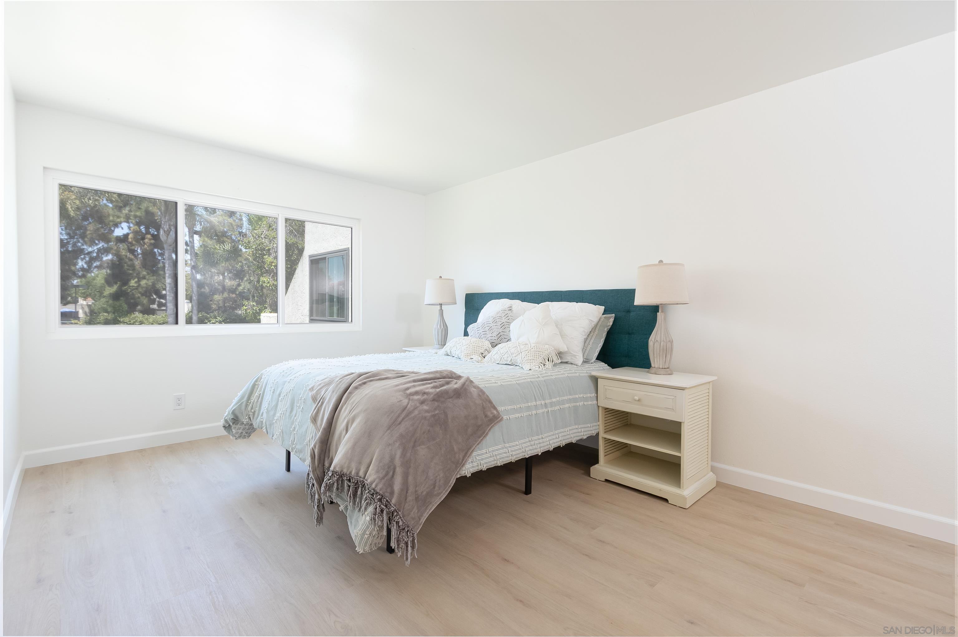 Detail Gallery Image 22 of 39 For 359 N Melrose Drive H, Vista,  CA 92083 - 2 Beds | 2 Baths