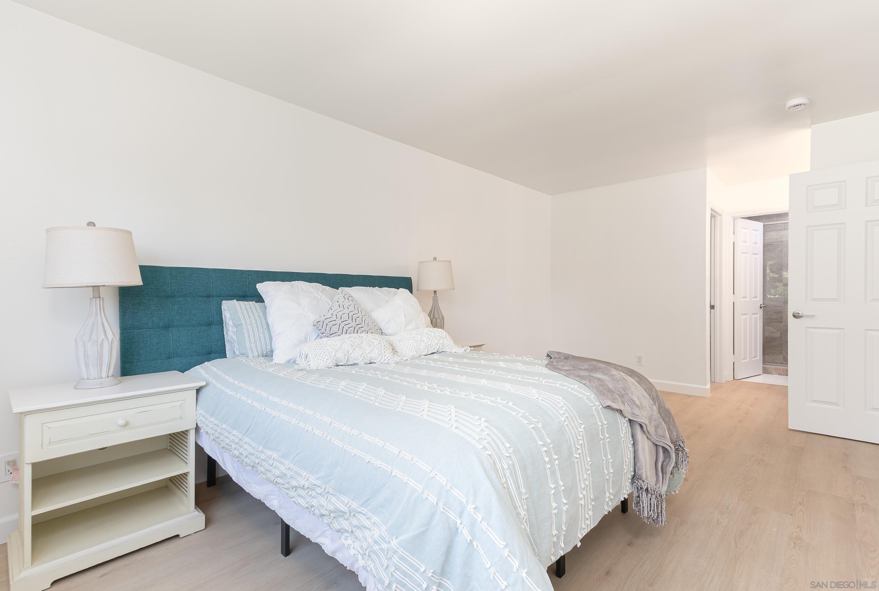 Detail Gallery Image 23 of 39 For 359 N Melrose Drive H, Vista,  CA 92083 - 2 Beds | 2 Baths