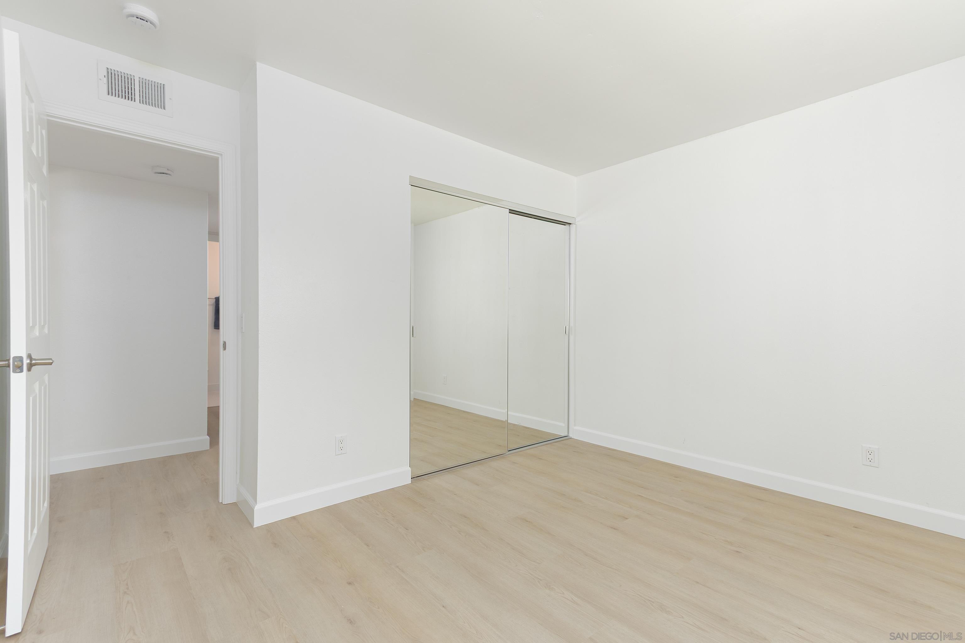 Detail Gallery Image 24 of 29 For 359 N Melrose Drive H, Vista,  CA 92083 - 2 Beds | 2 Baths