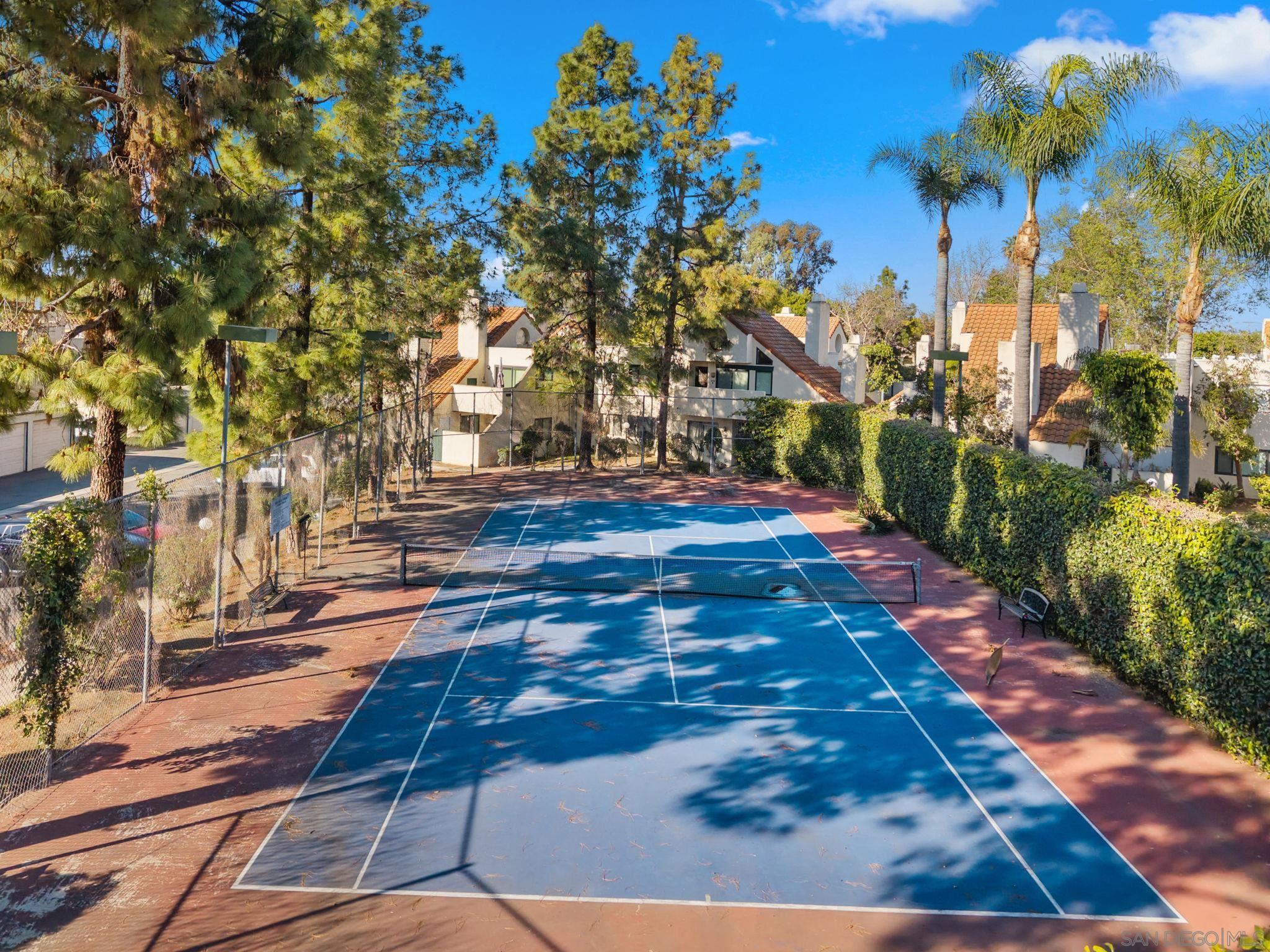 Detail Gallery Image 36 of 39 For 359 N Melrose Drive H, Vista,  CA 92083 - 2 Beds | 2 Baths