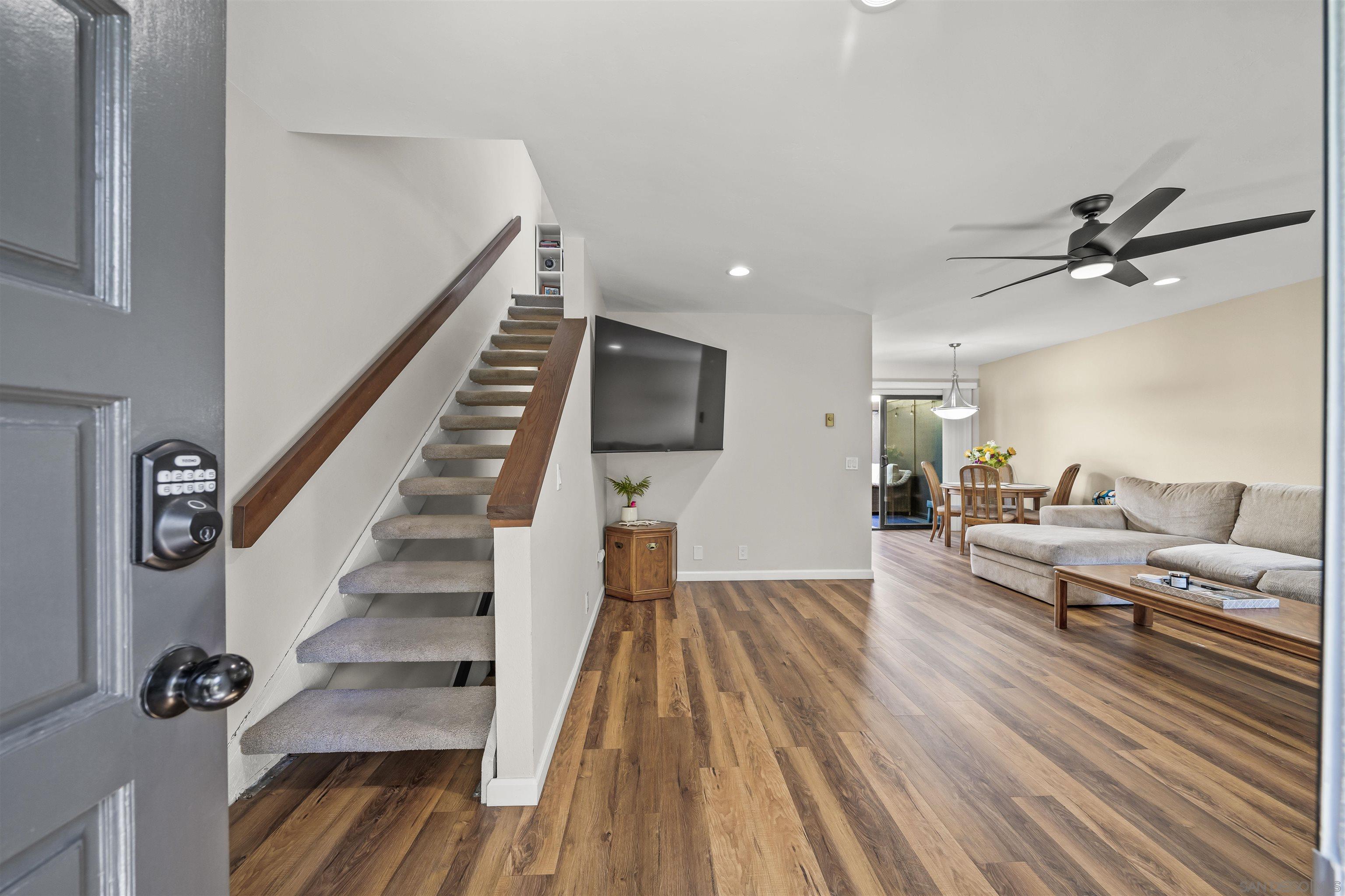 Front Image Thumbnail for SD260005640