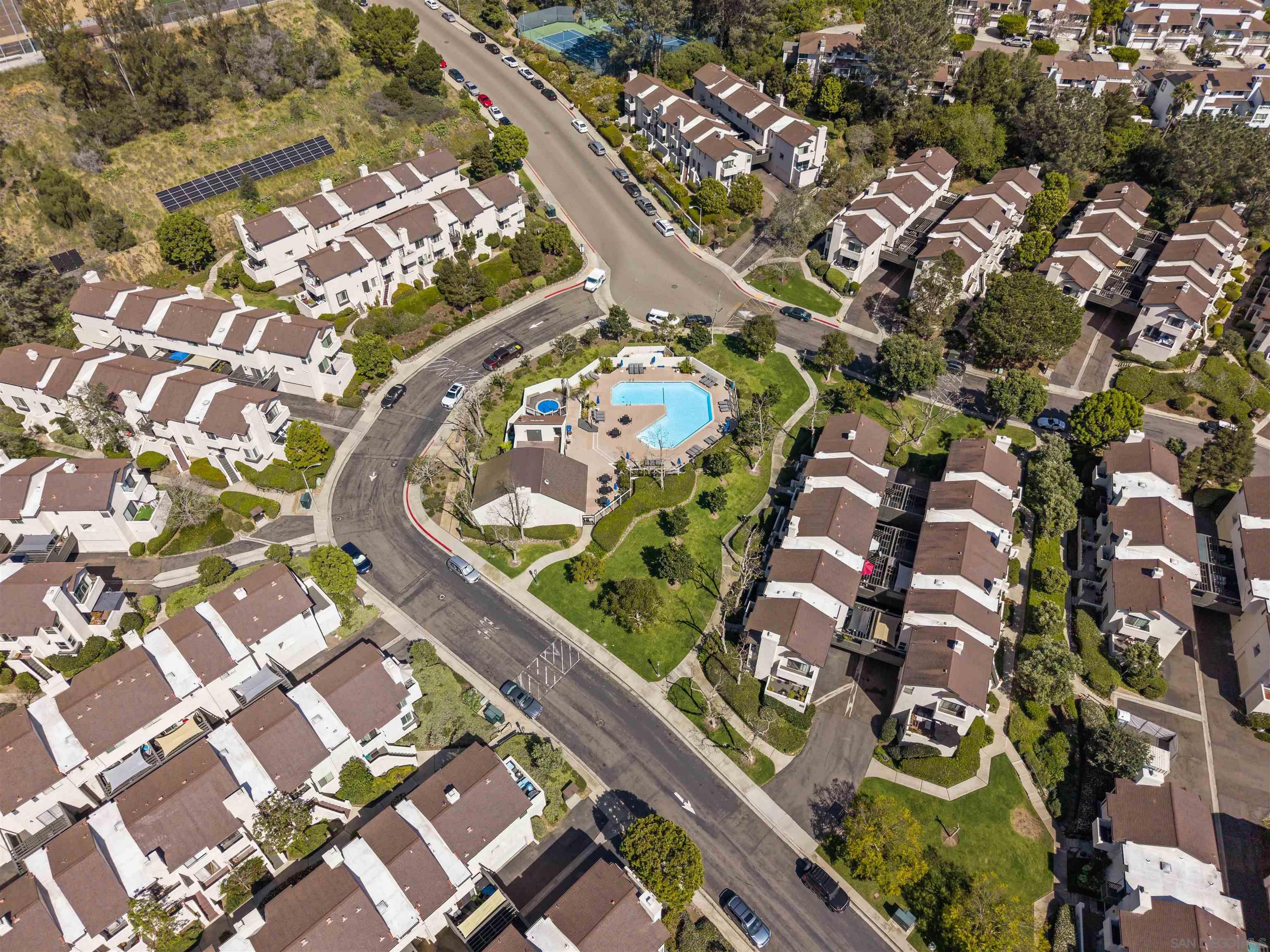 Detail Gallery Image 29 of 34 For 6626  Canyon Rim Row  #91,  San Diego,  CA 92111 - 2 Beds | 2 Baths