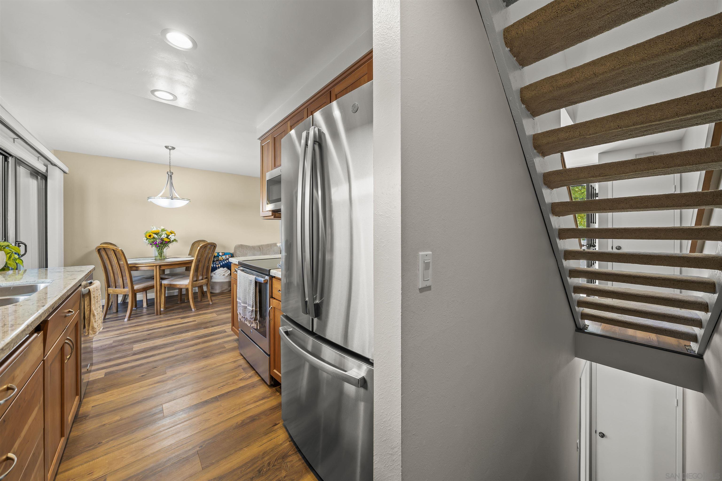 Detail Gallery Image 10 of 34 For 6626  Canyon Rim Row  #91,  San Diego,  CA 92111 - 2 Beds | 2 Baths