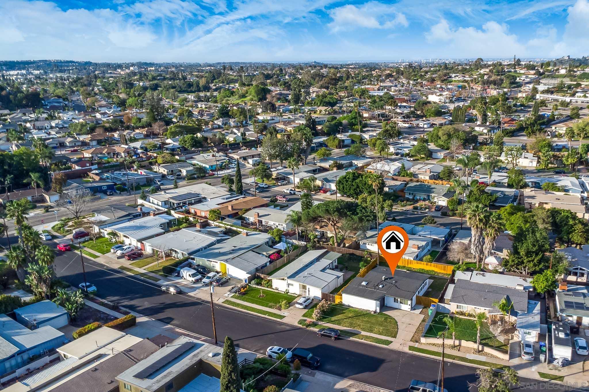 Detail Gallery Image 3 of 24 For 6252  Lake Albano Ave, San Diego,  CA 92119 - 3 Beds | 2 Baths