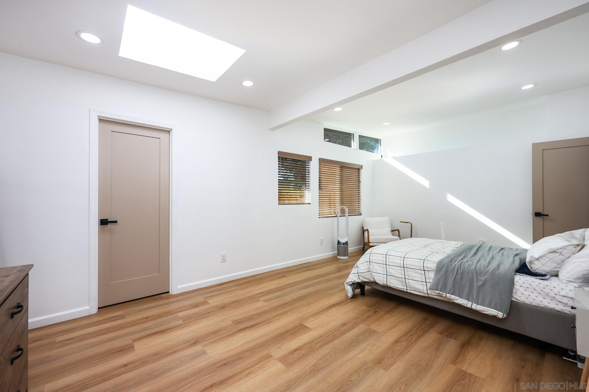 Detail Gallery Image 8 of 24 For 6252  Lake Albano Ave, San Diego,  CA 92119 - 3 Beds | 2 Baths